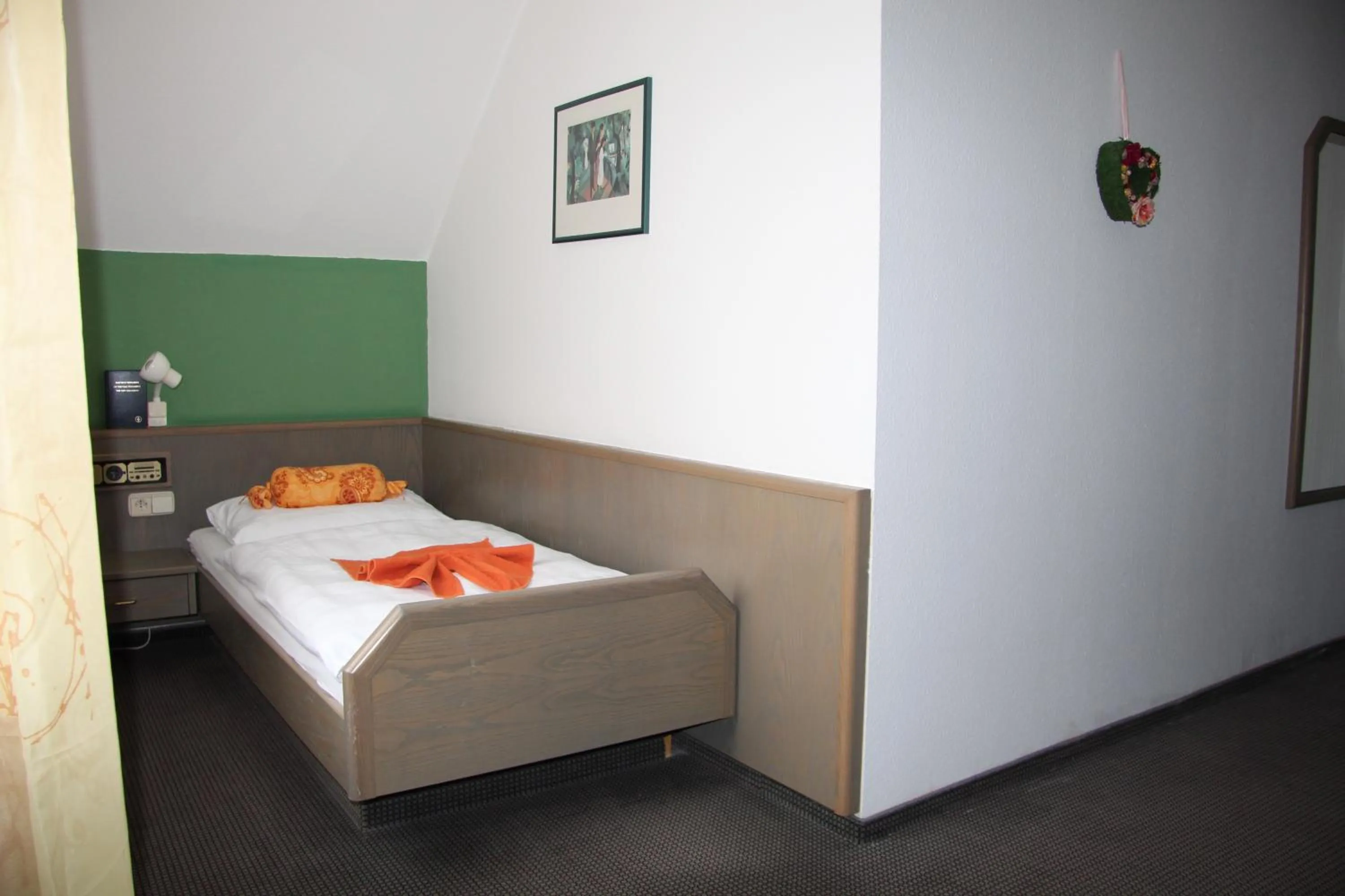 Bedroom in Hotel am Schloss Neuenstein