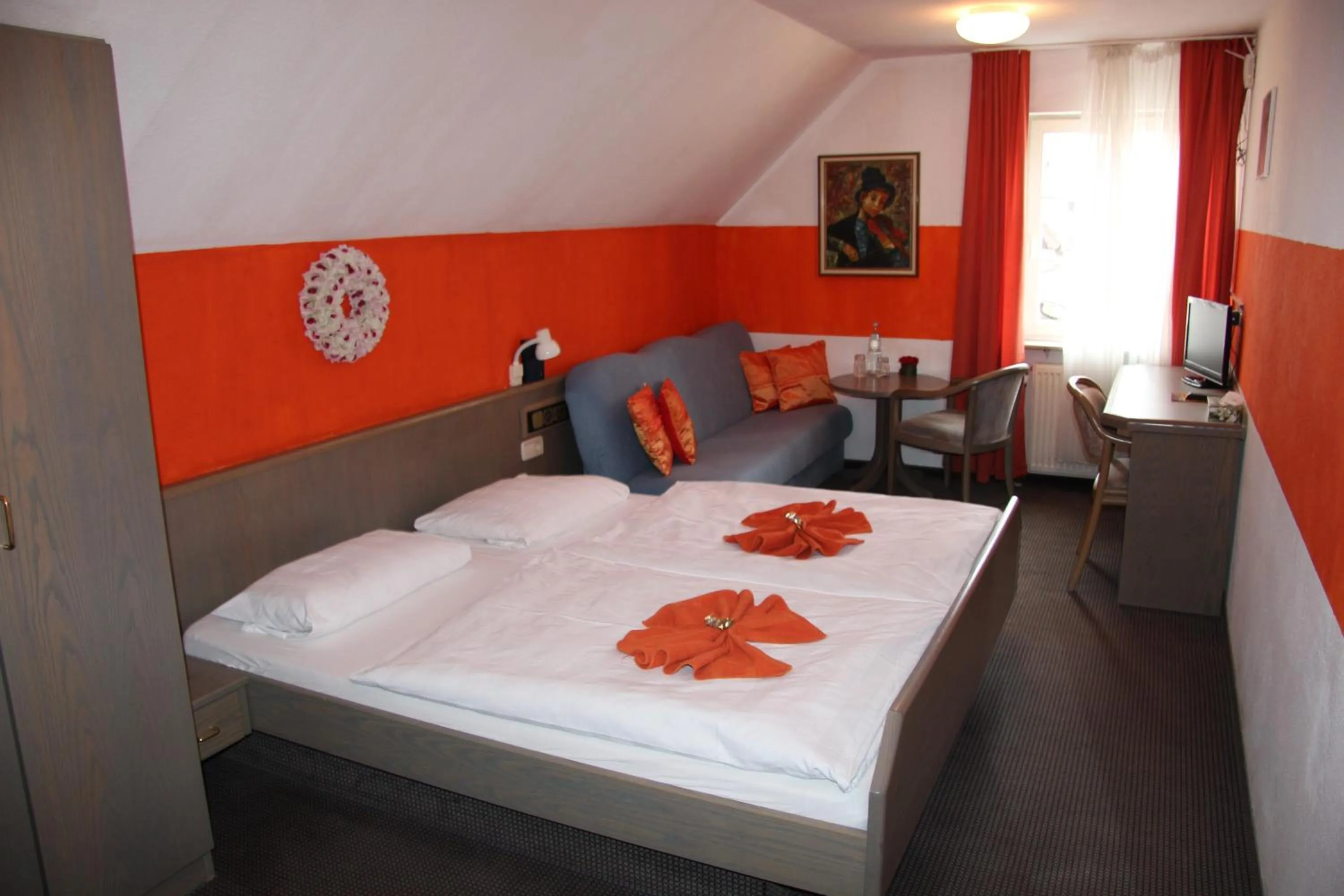 TV and multimedia in Hotel am Schloss Neuenstein