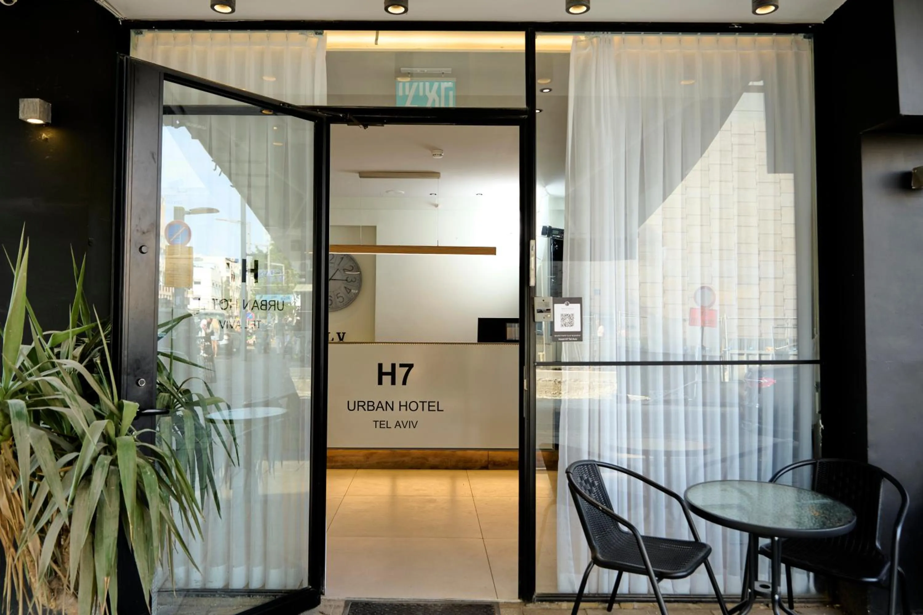 Property building in H7 TLV