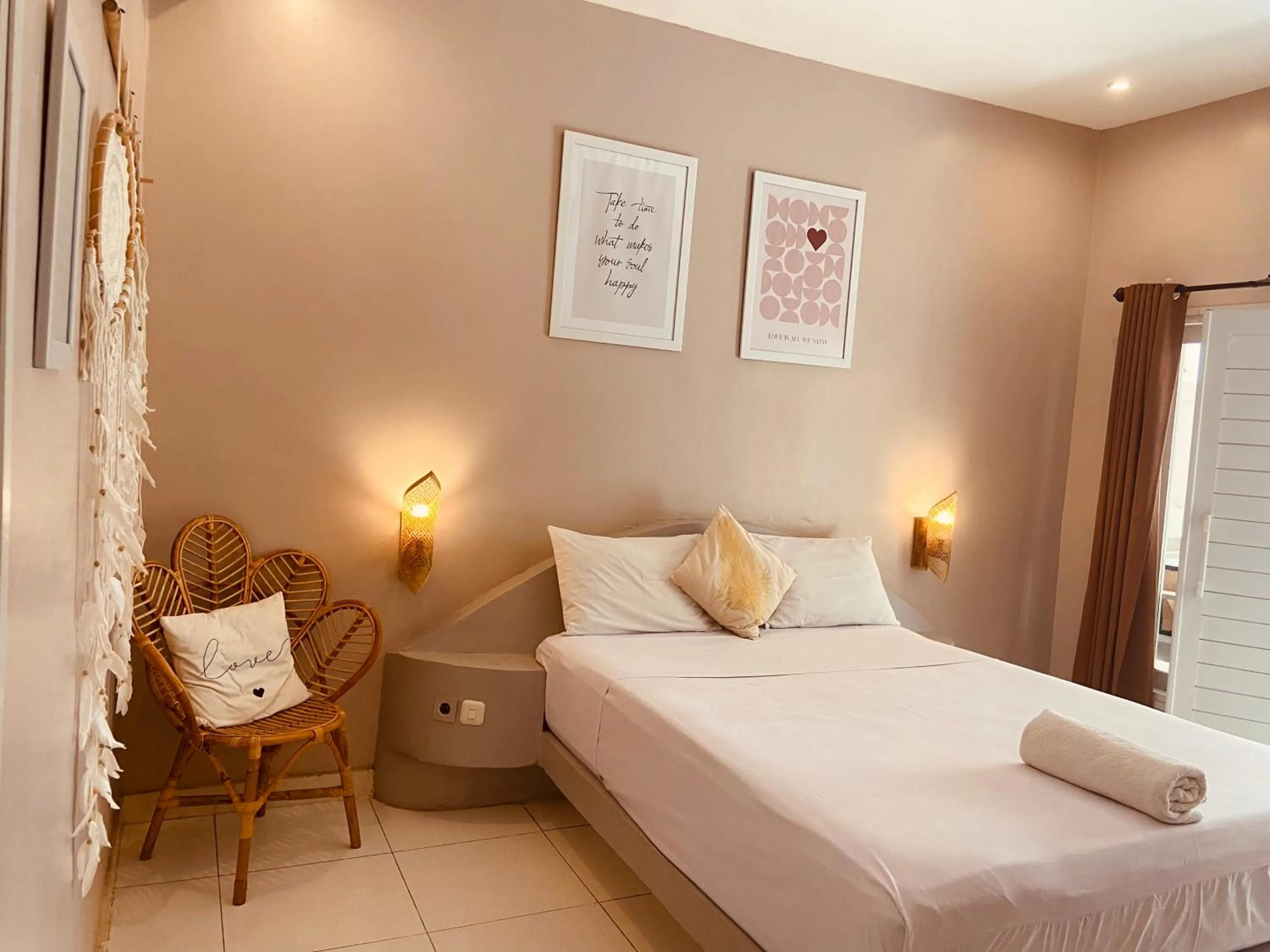 Bed in Follow Your Dreams Gili Air