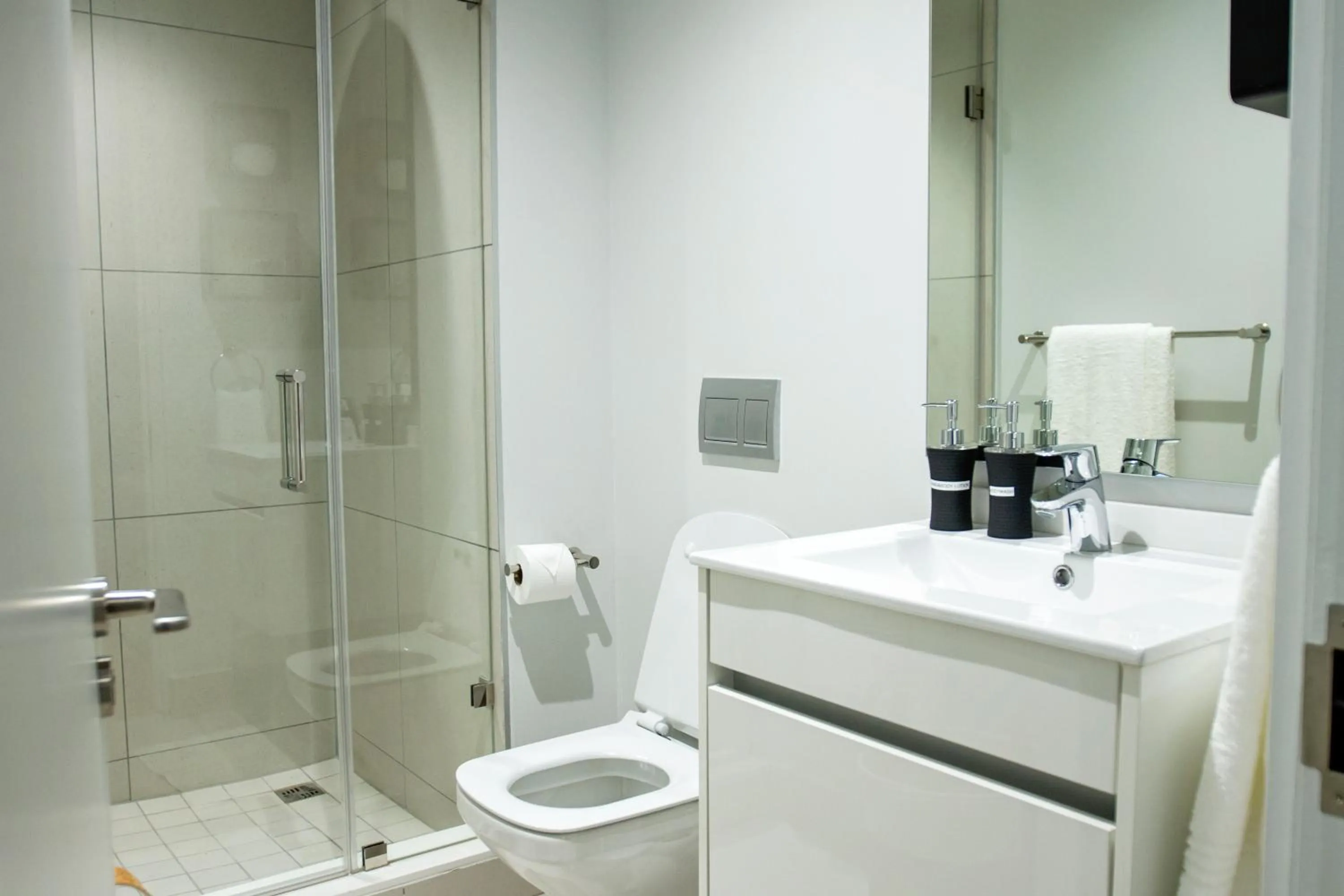 Shower in Executive Apartment at Ellipse Waterfall