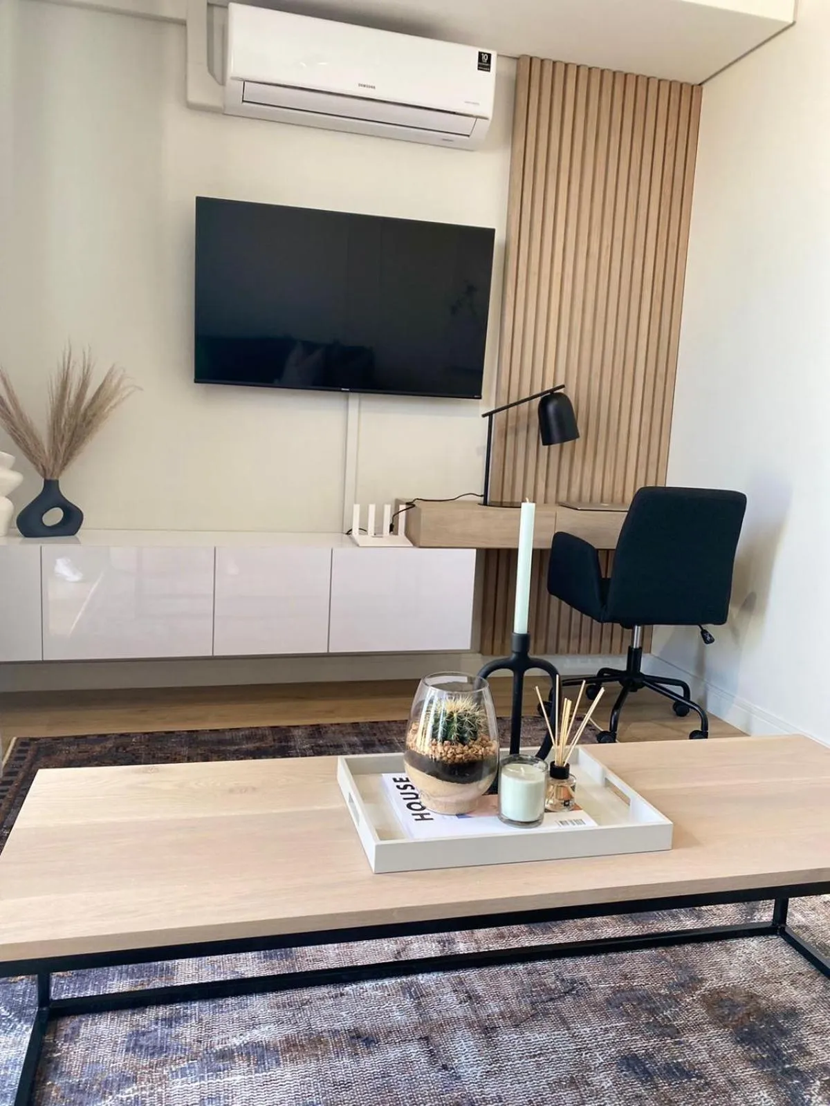 TV and multimedia in Executive Apartment at Ellipse Waterfall