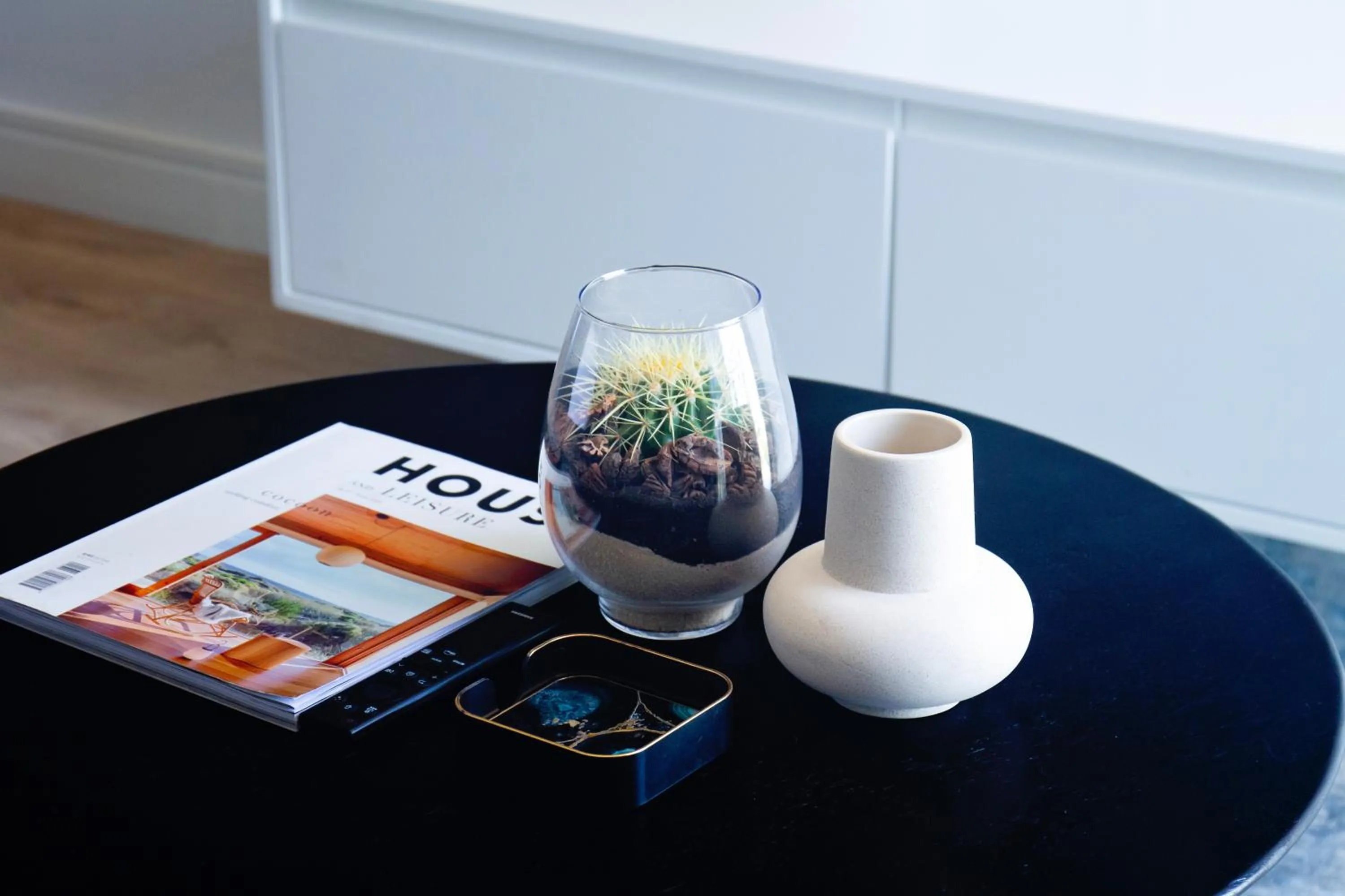 Decorative detail in Executive Apartment at Ellipse Waterfall