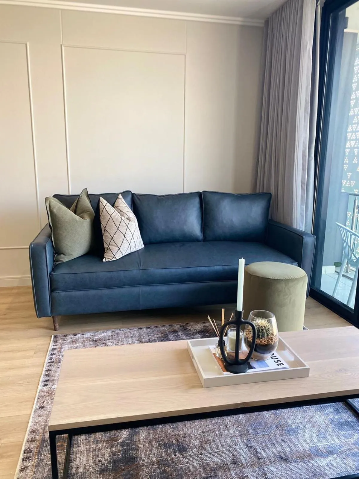 Living room in Executive Apartment at Ellipse Waterfall