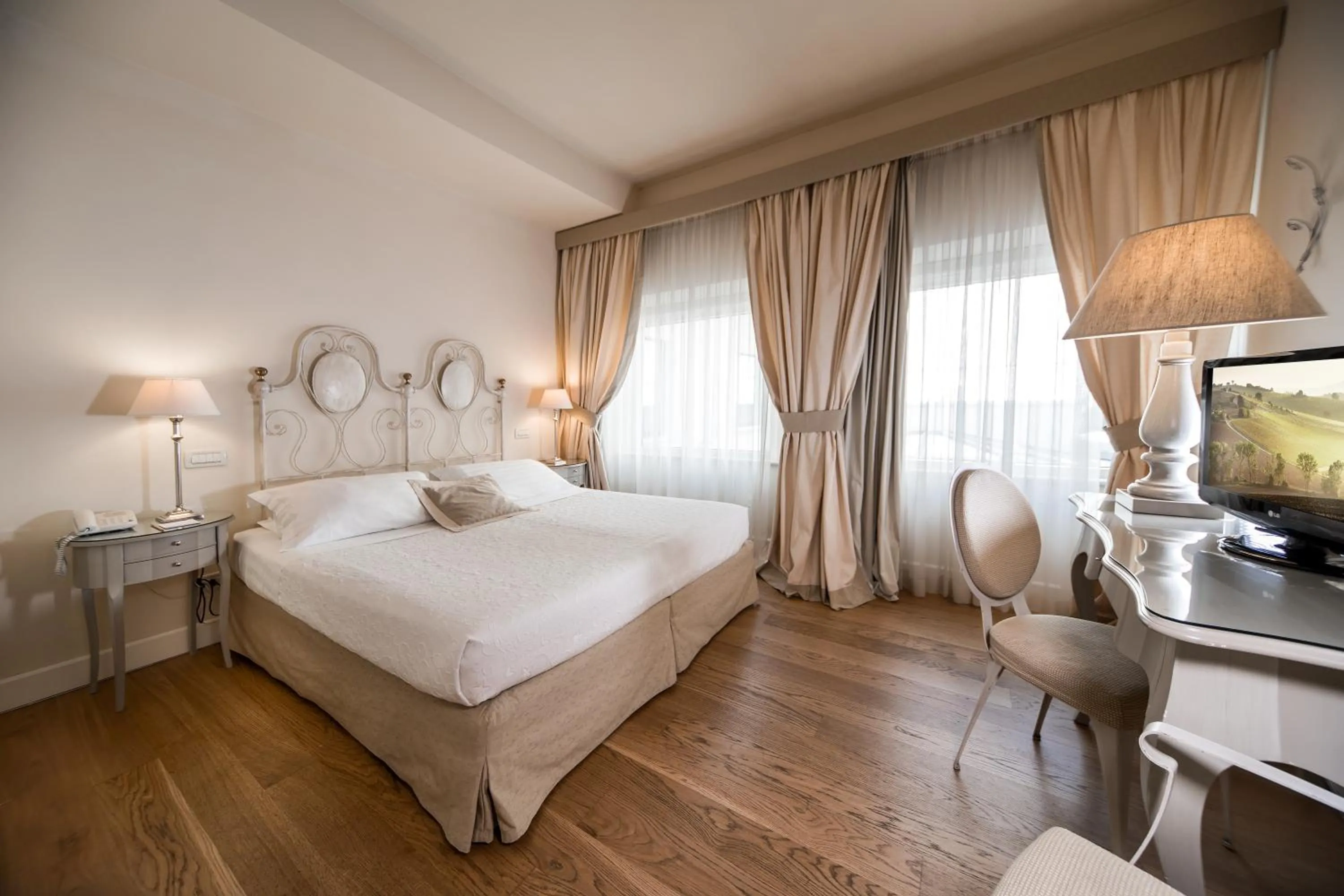 Photo of the whole room, Bed in Hotel & Residenza 100 Torri