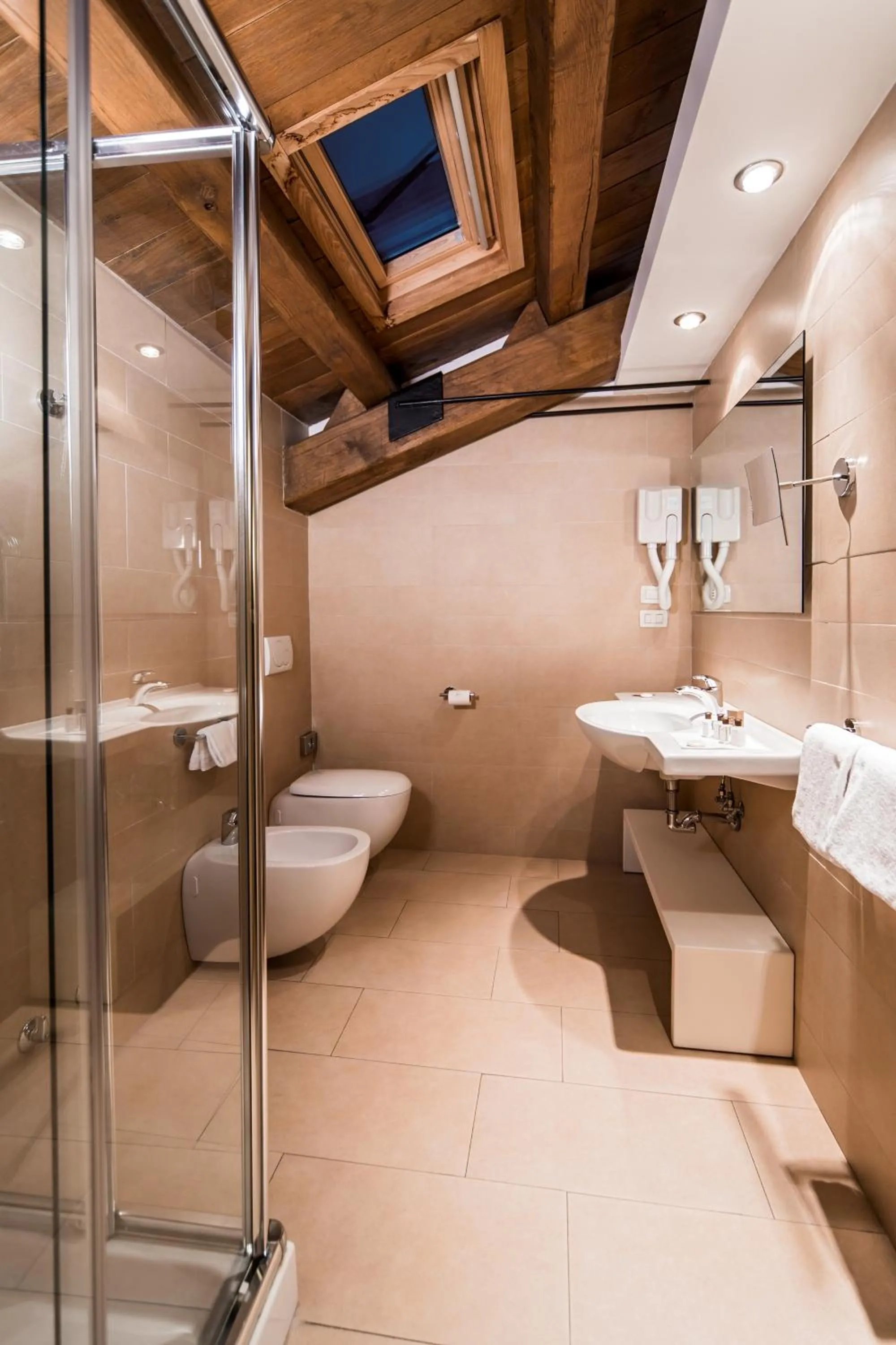 Shower in Hotel & Residenza 100 Torri