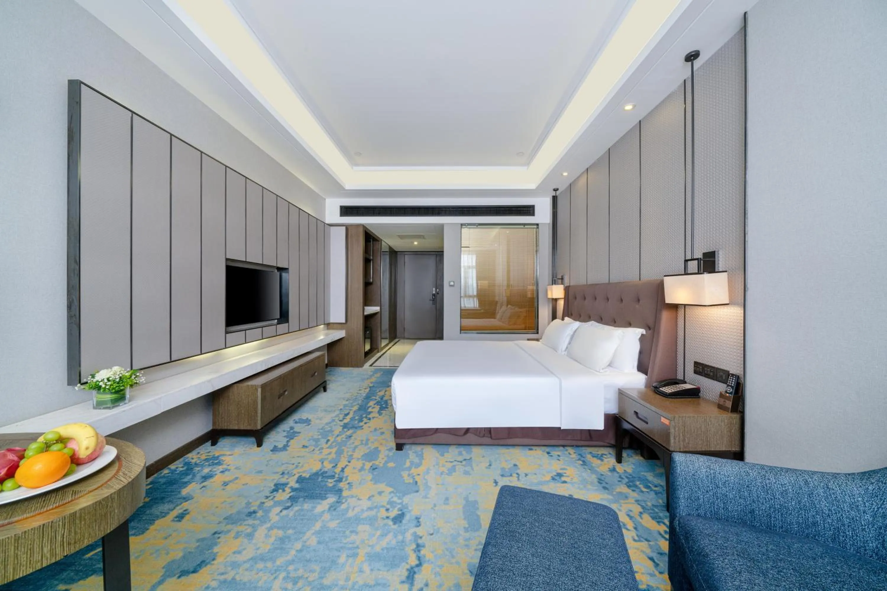 Bed in ME Yinhe International Hotel