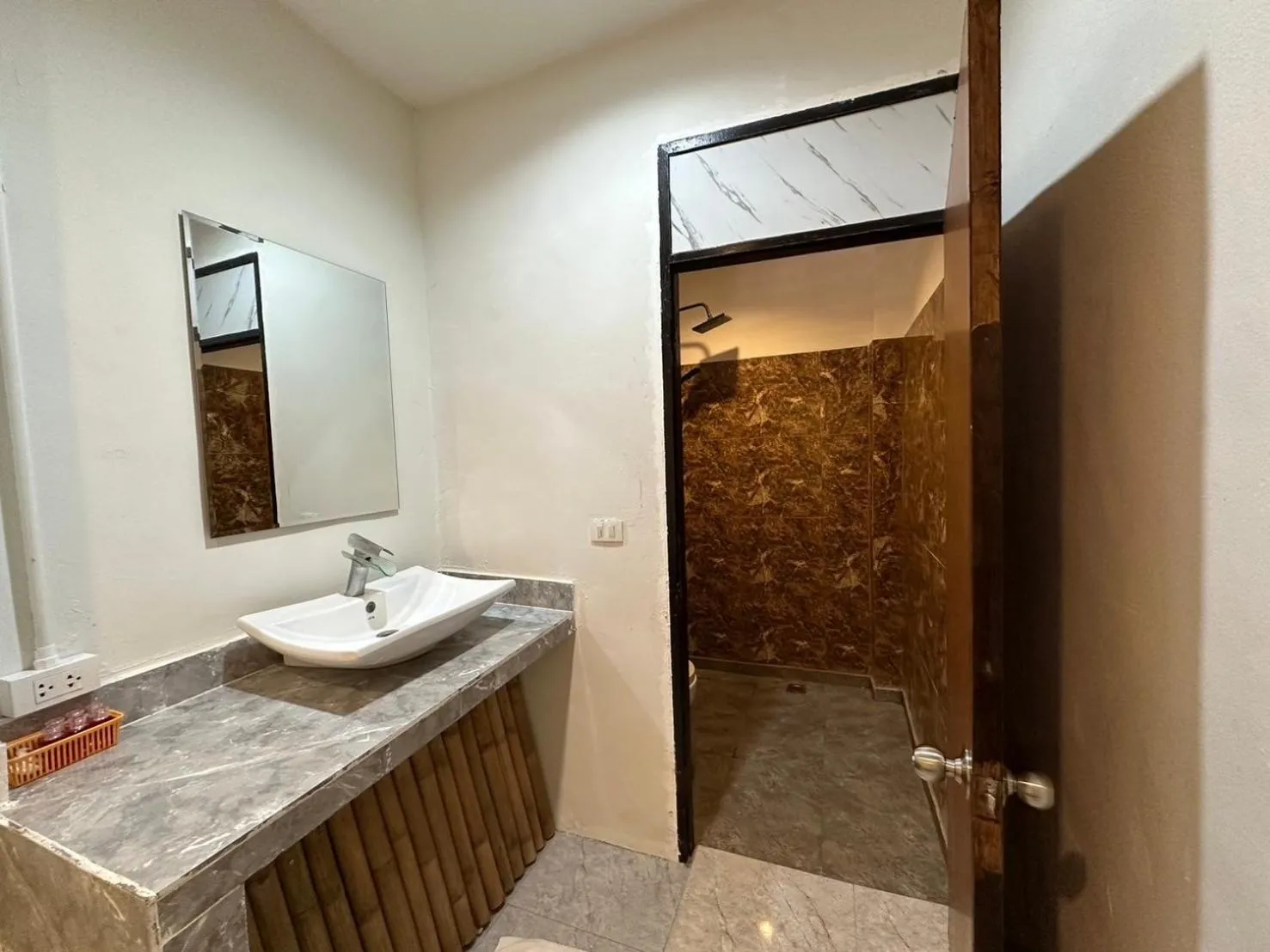 Shower in The Sea Resort Haad Rin