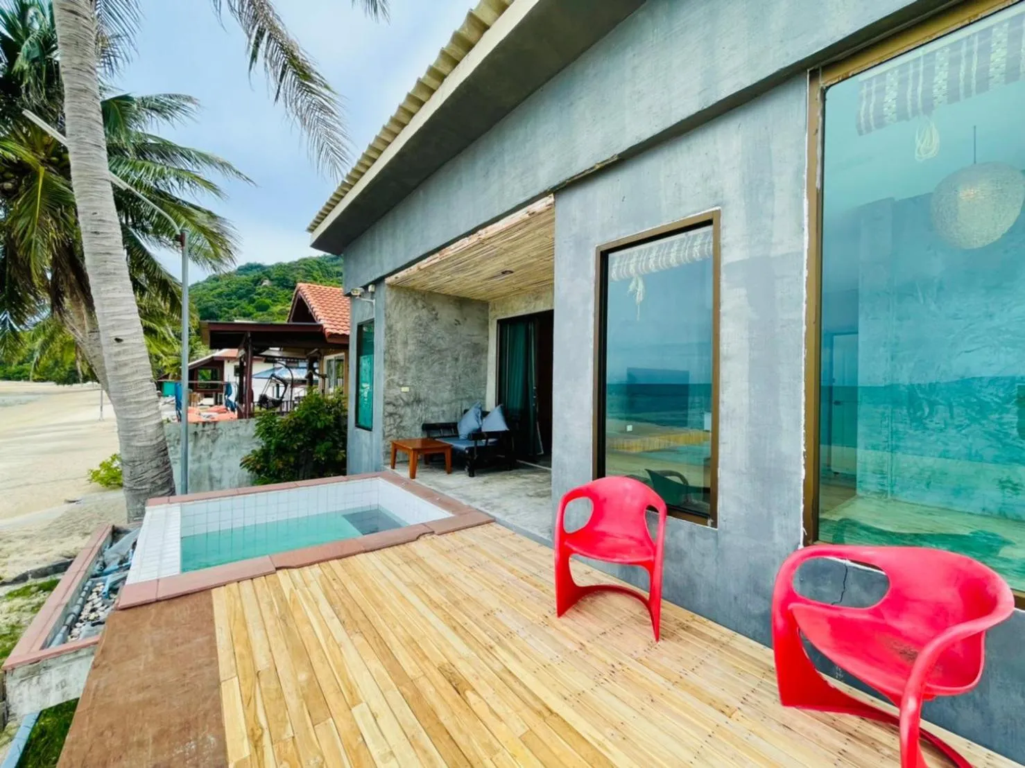 Balcony/Terrace in The Sea Resort Haad Rin