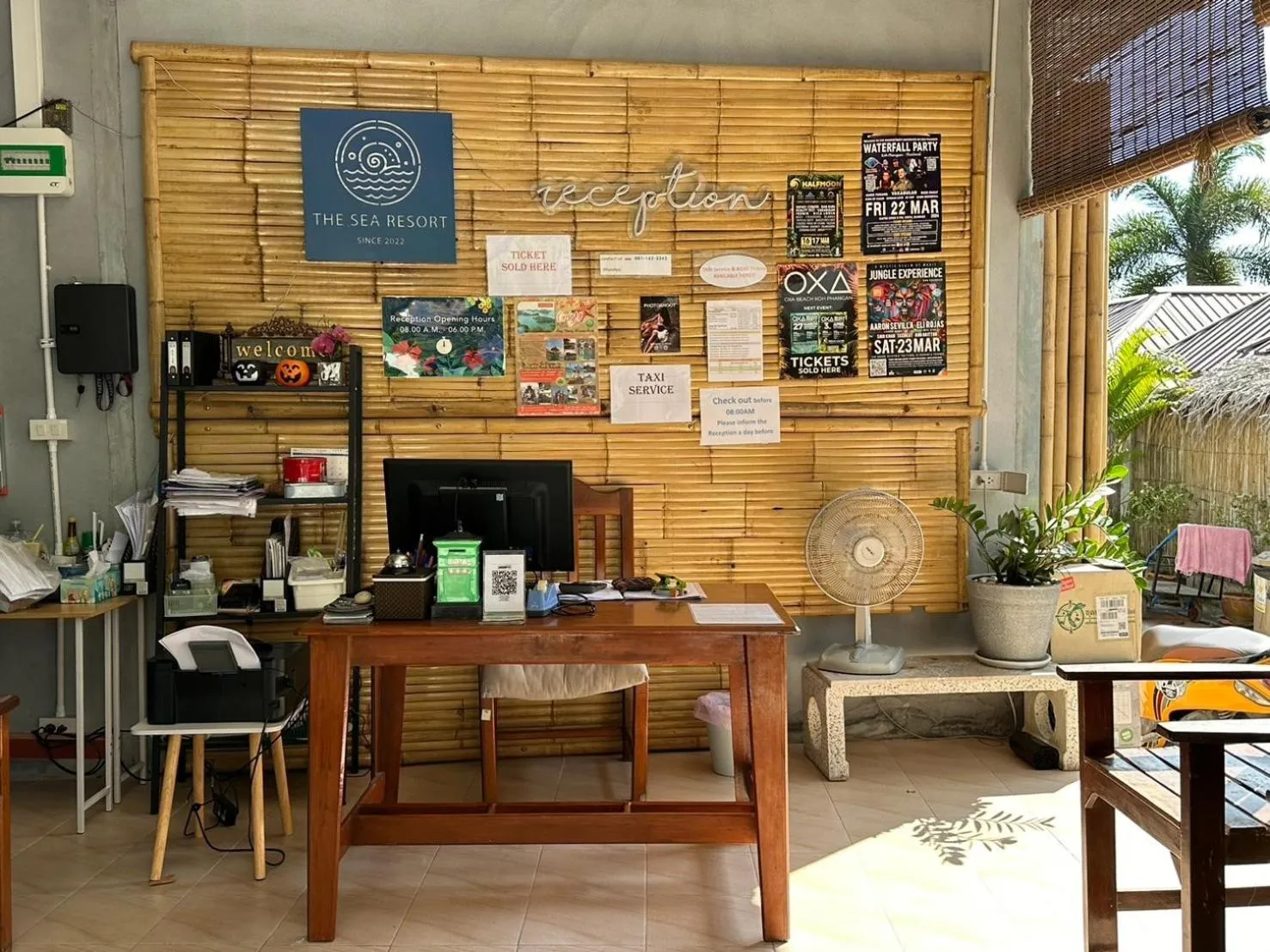 Lobby or reception in The Sea Resort Haad Rin