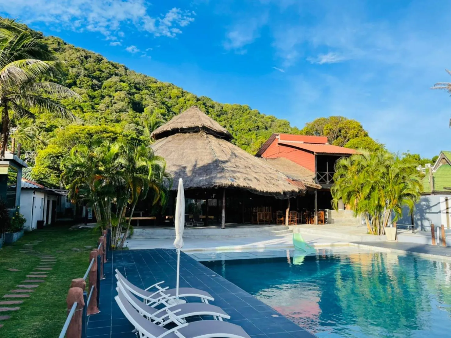 Mountain view in The Sea Resort Haad Rin