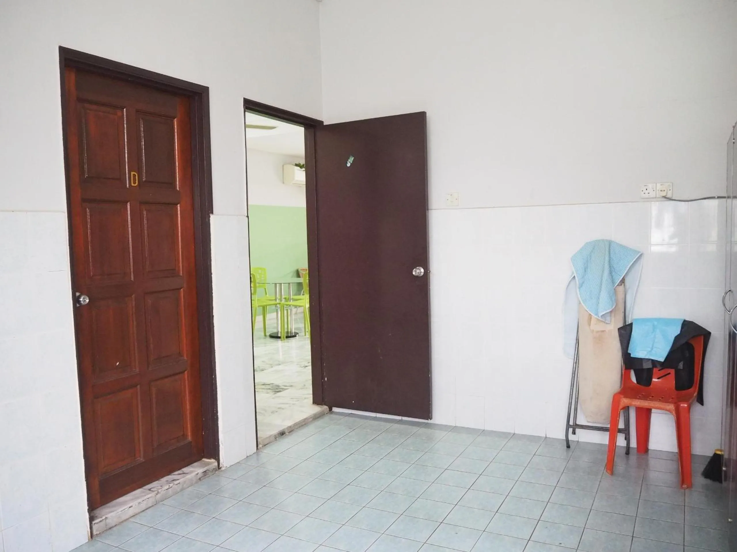 Bedroom in OYO Homes 90575 CK Bahau Homestay