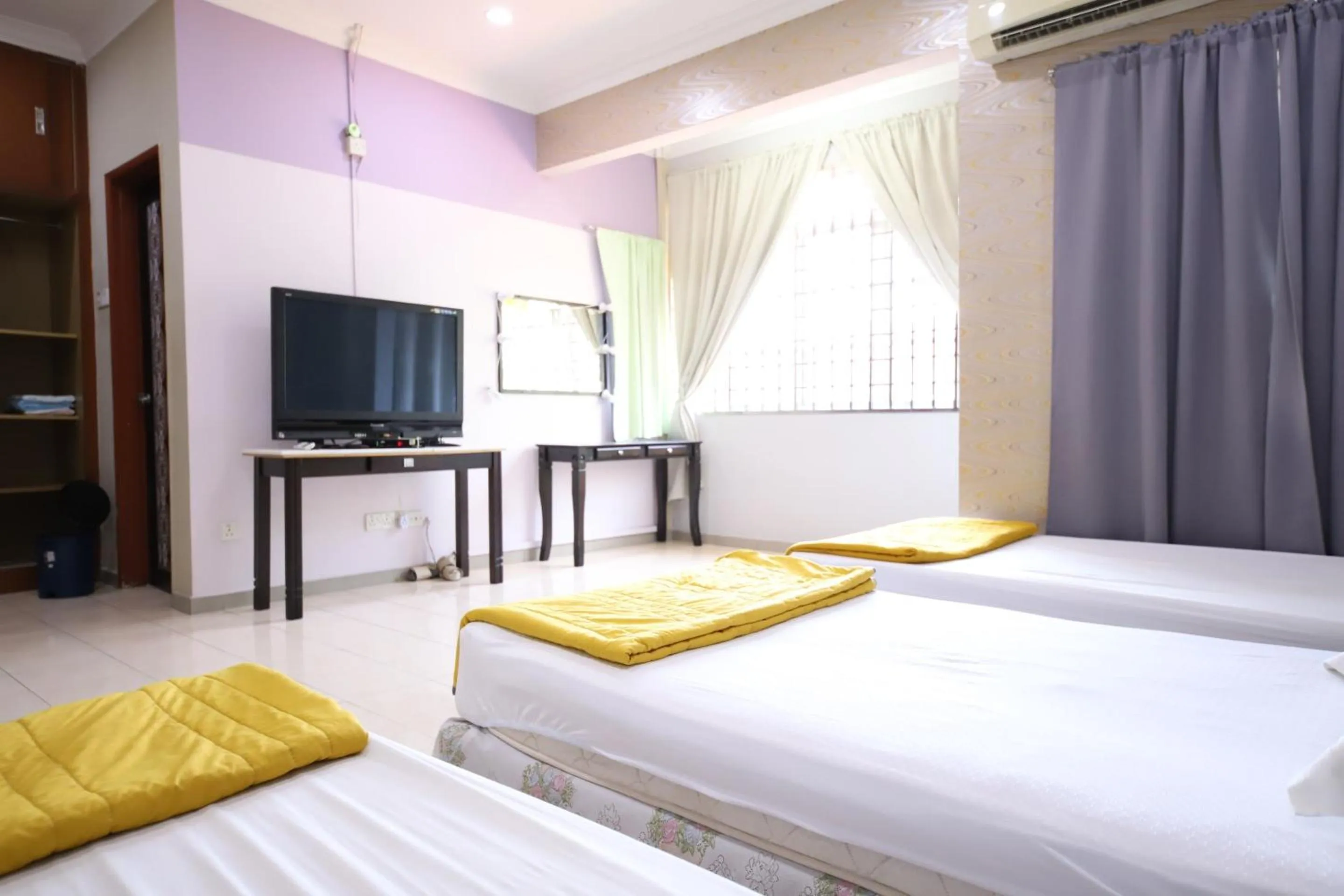 Bedroom, Bed in OYO Homes 90575 CK Bahau Homestay