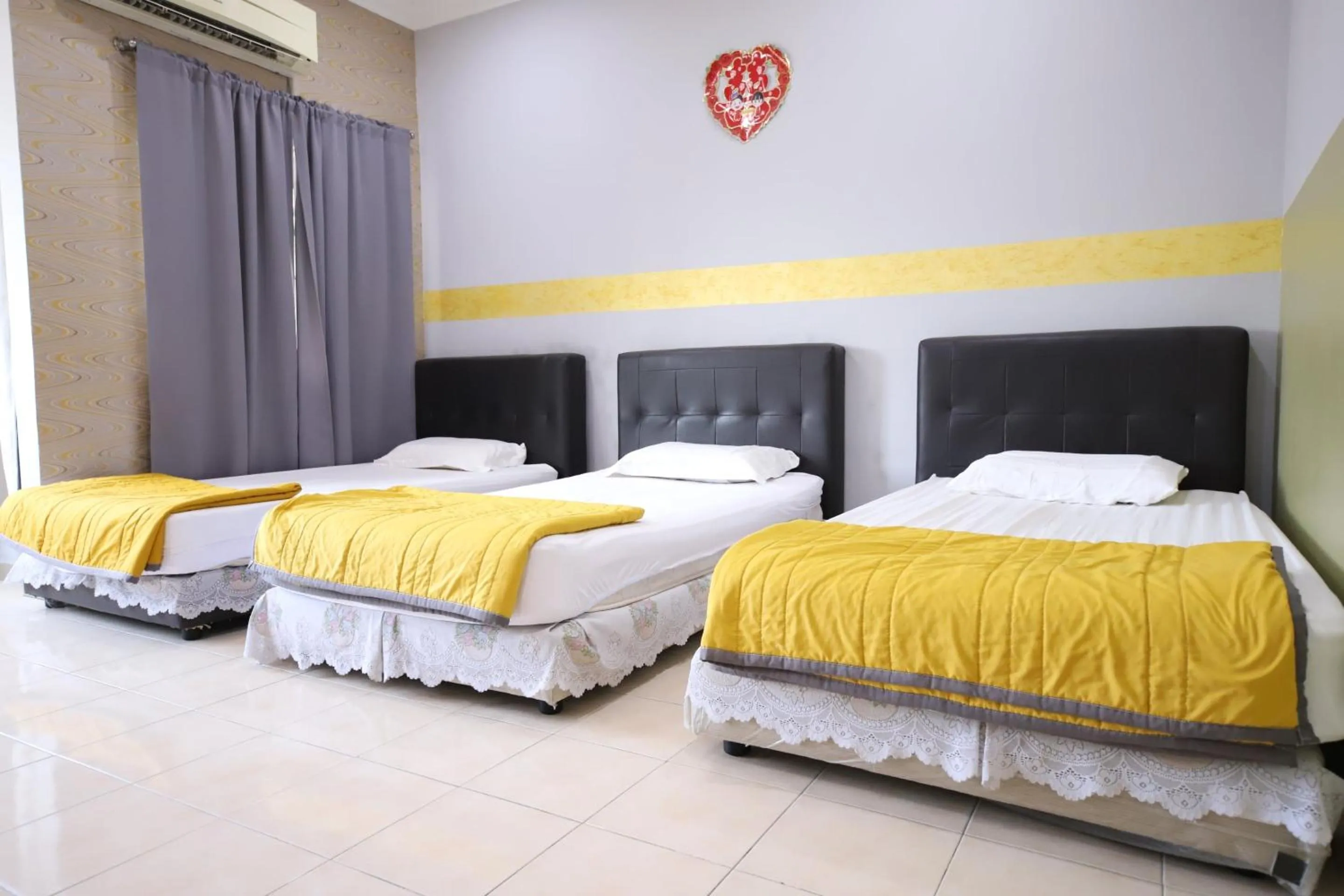 Bedroom, Bed in OYO Homes 90575 CK Bahau Homestay
