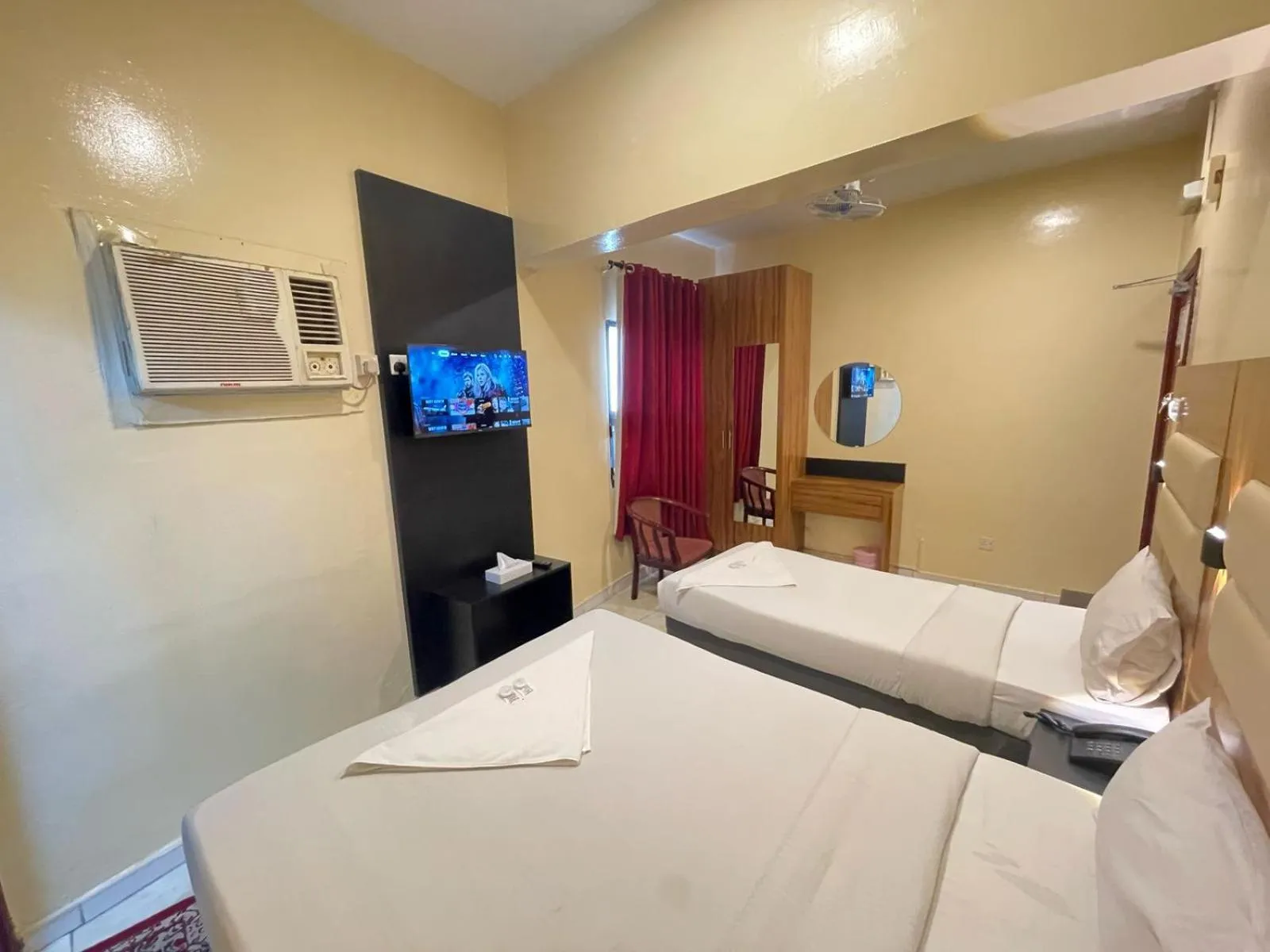 Bedroom, Bed in Al Ammari Hotel