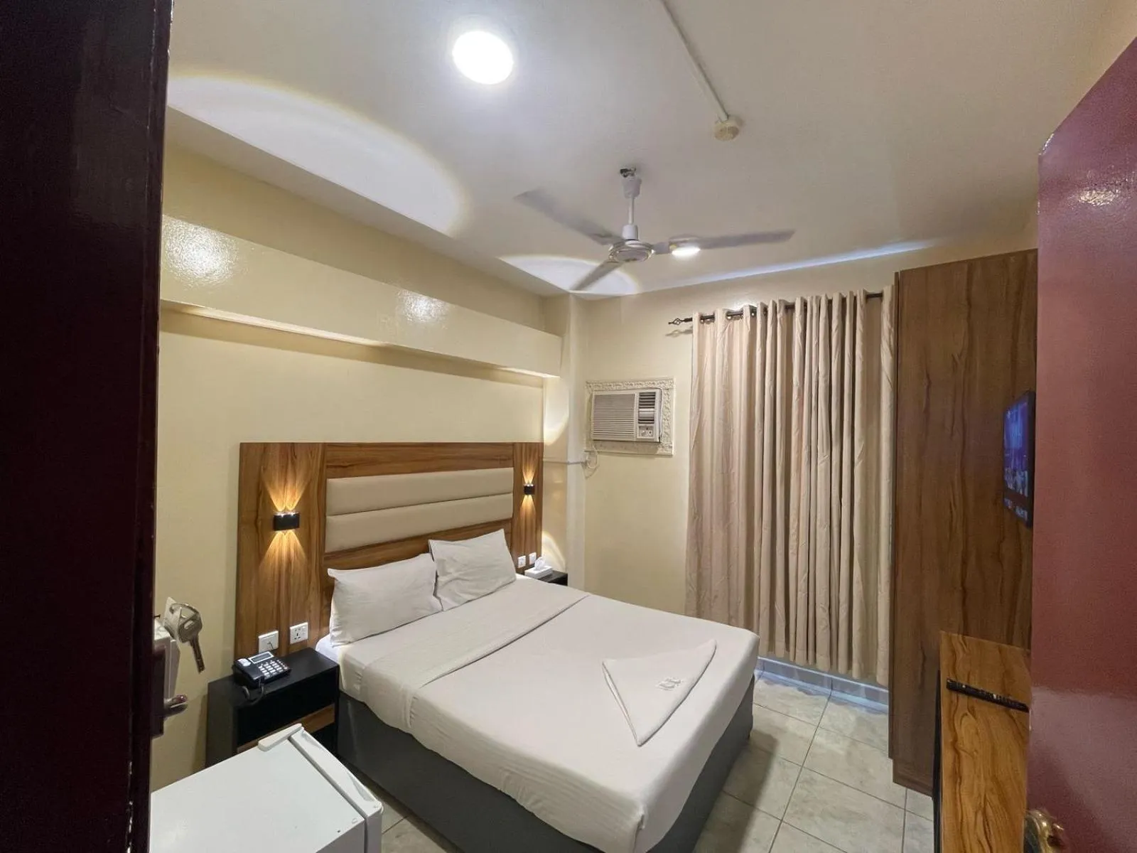 Bedroom, Bed in Al Ammari Hotel