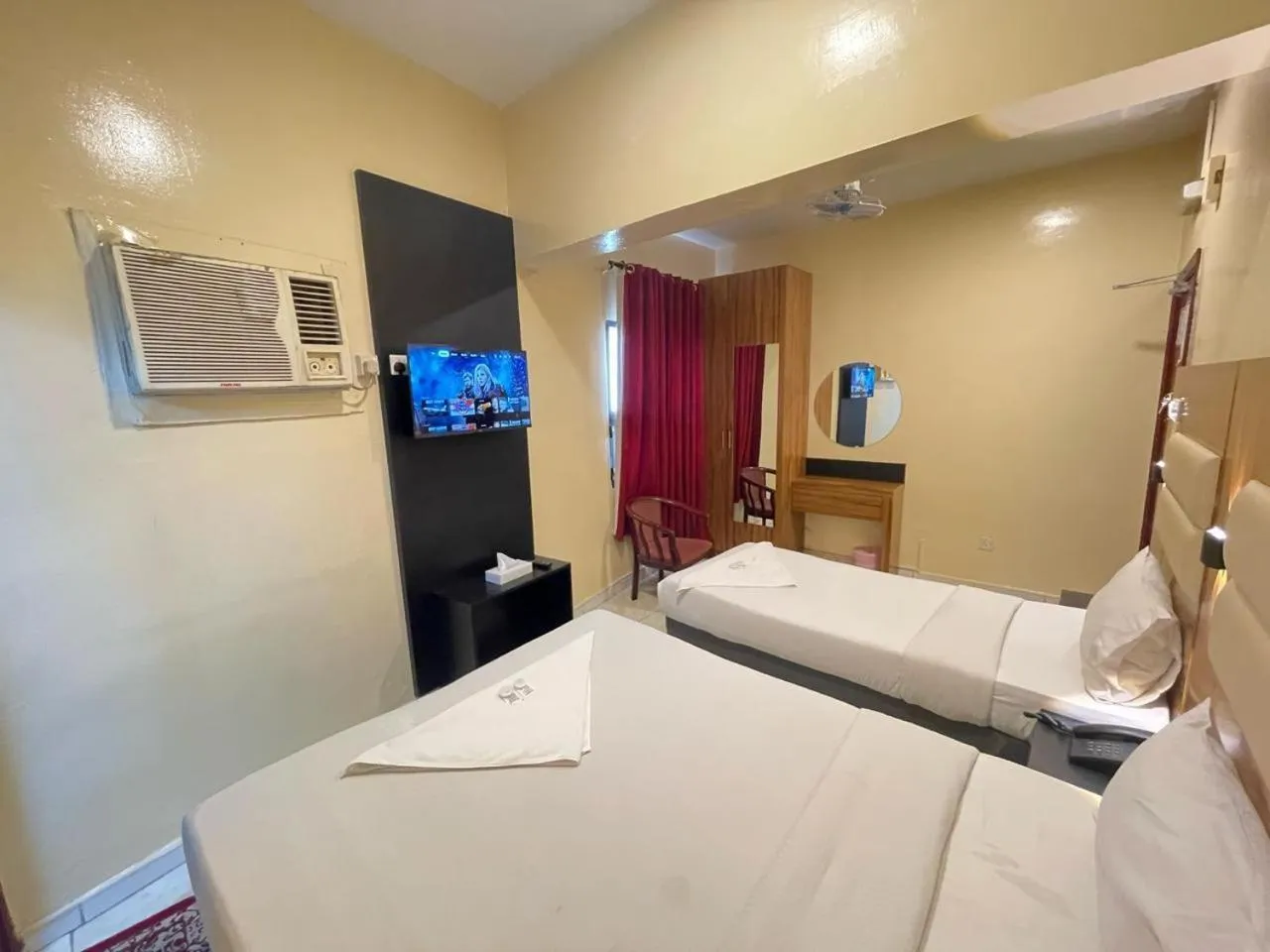 Bedroom, Bed in Al Ammari Hotel