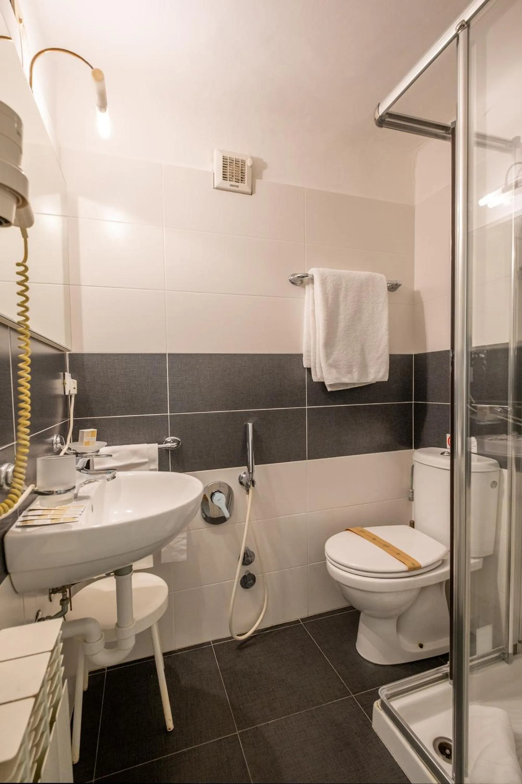 Bedroom in Hotel Principe