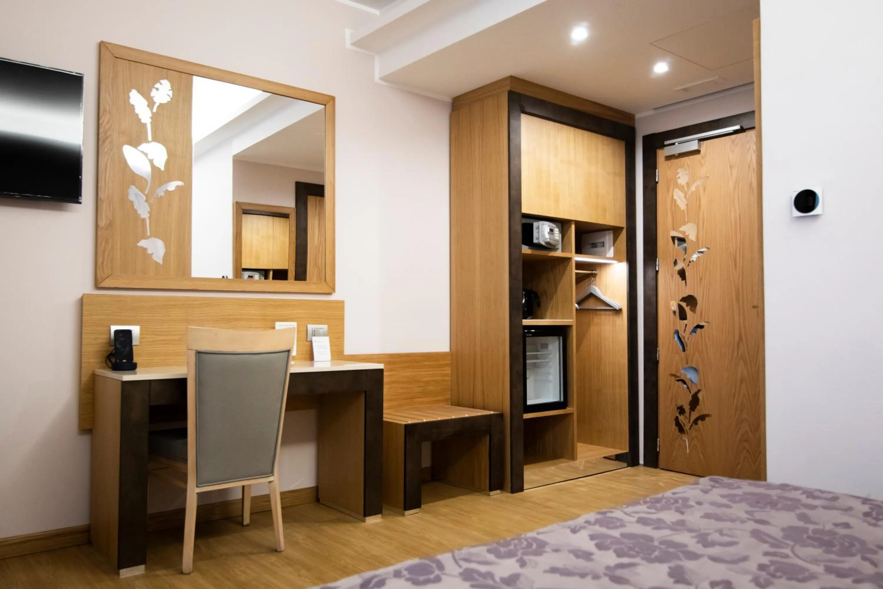 Photo of the whole room, Bed in Hotel Giolli Nazionale