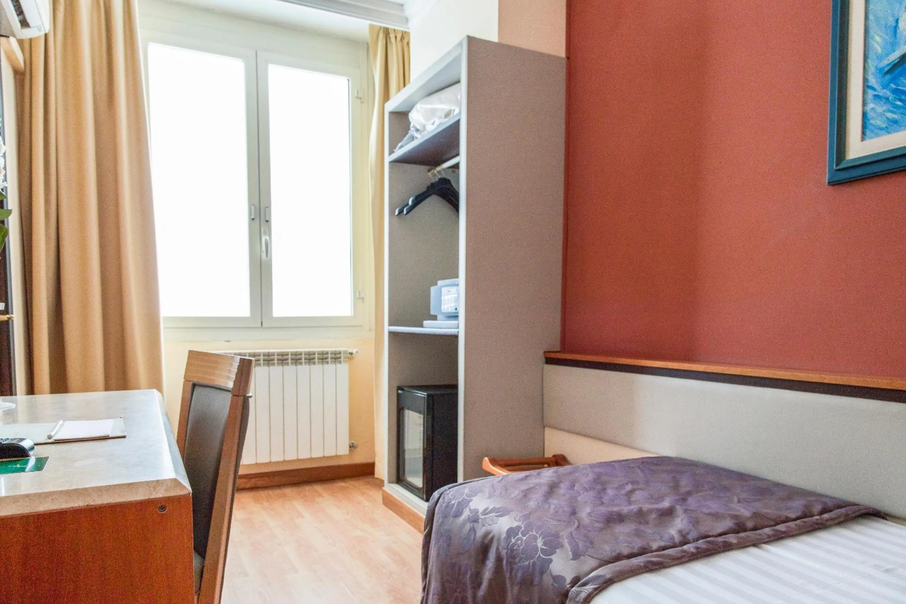 Photo of the whole room, Bed in Hotel Giolli Nazionale