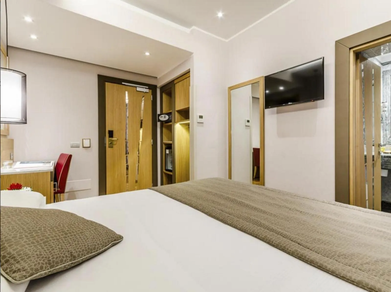 Bedroom, Bed in Hotel Giolli Nazionale