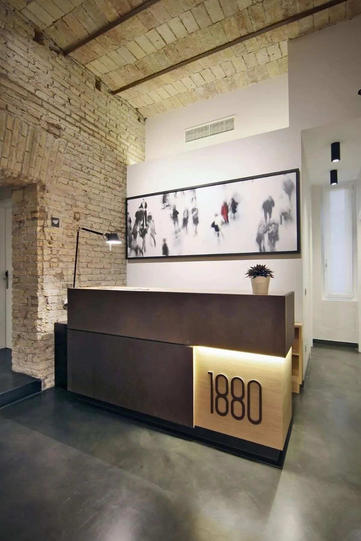 Decorative detail in Hotel Giolli Nazionale