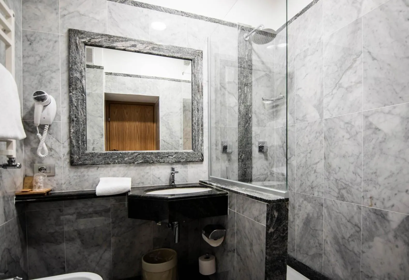Bathroom in Hotel Giolli Nazionale