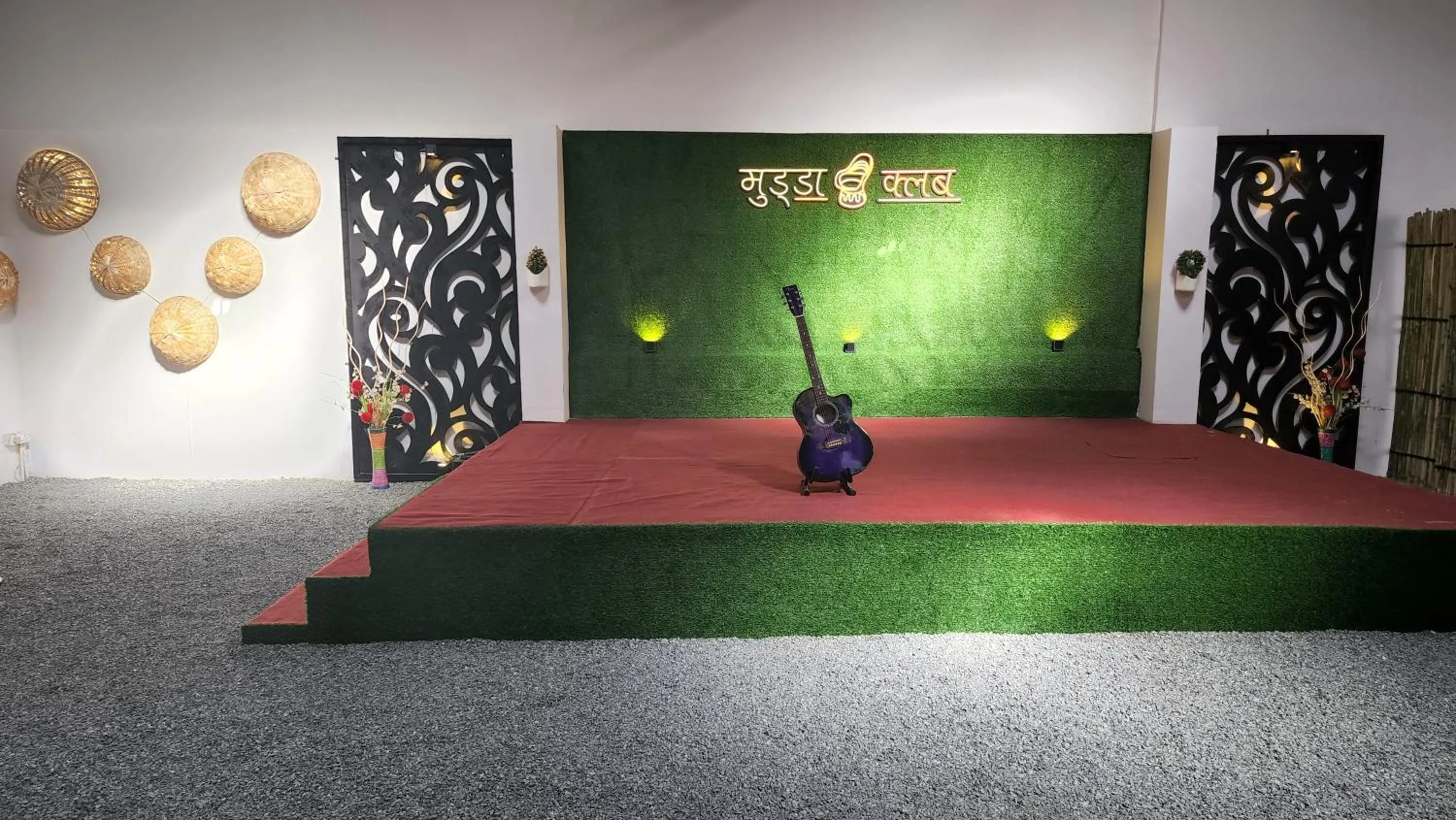 Restaurant/places to eat in Green Club Farm