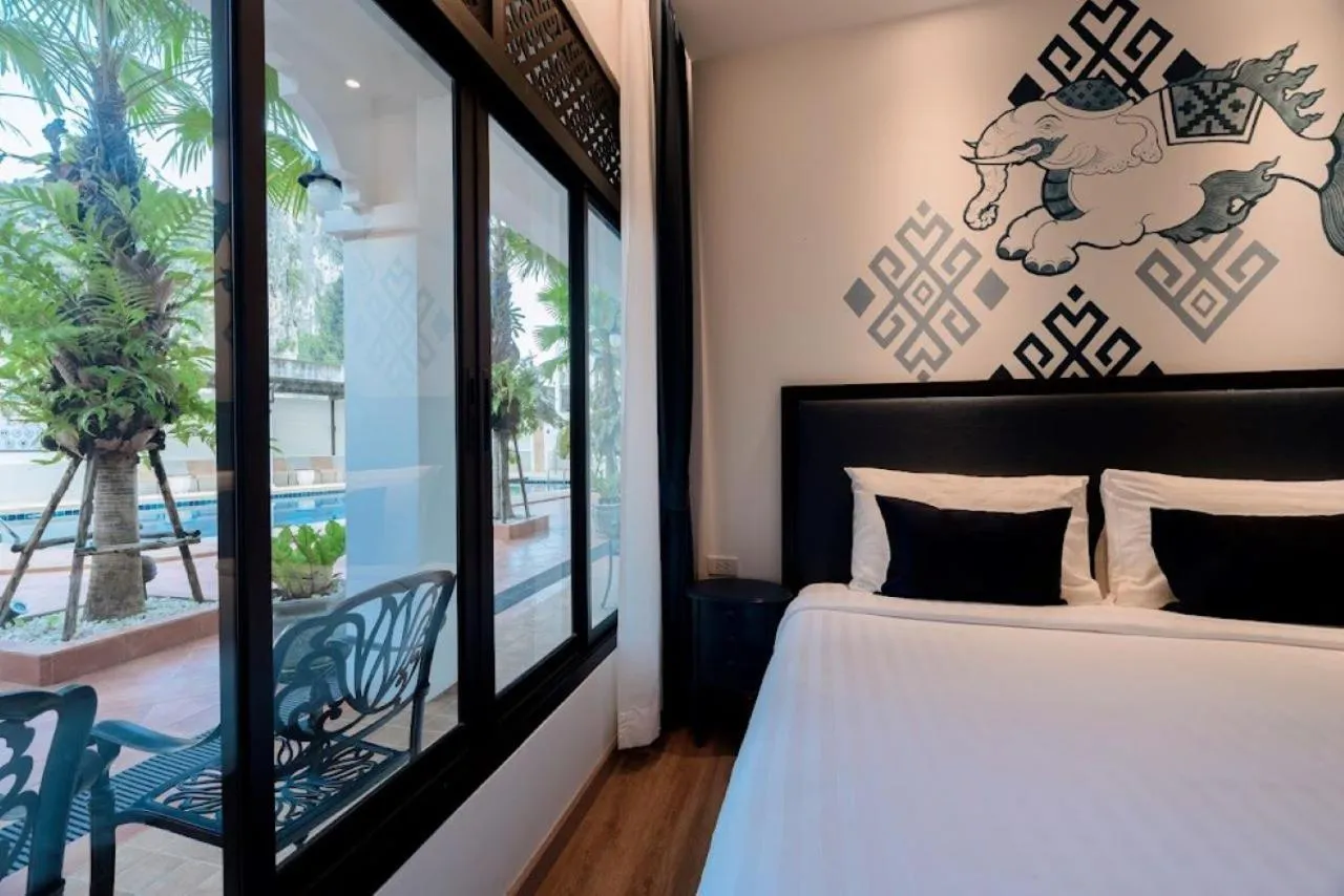 Swimming pool, Bed in Sabai Hotel Aonang