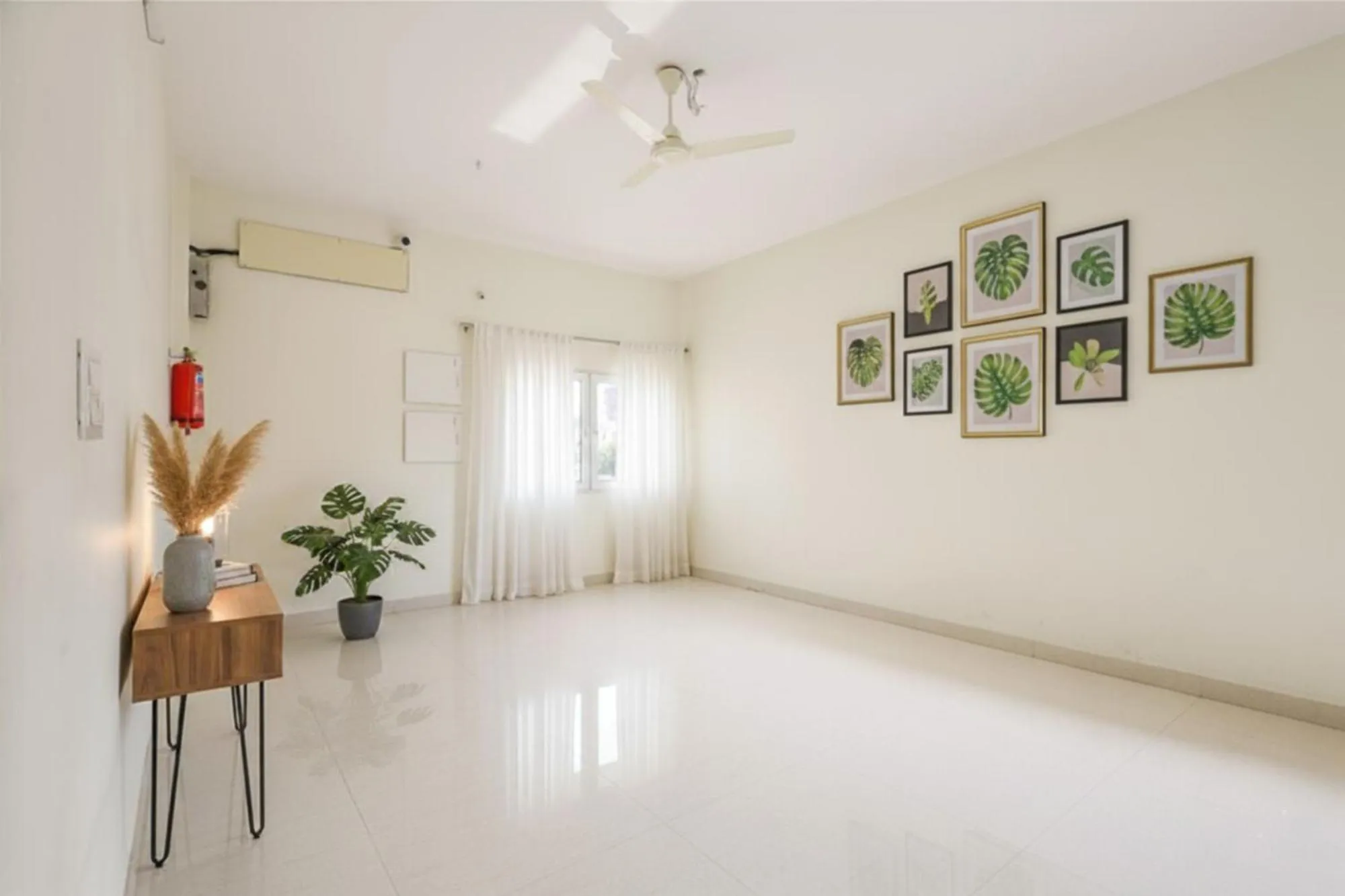 Lobby or reception in FabHotel Karthikeya Residency - 900m from Tirupati Bus Stand