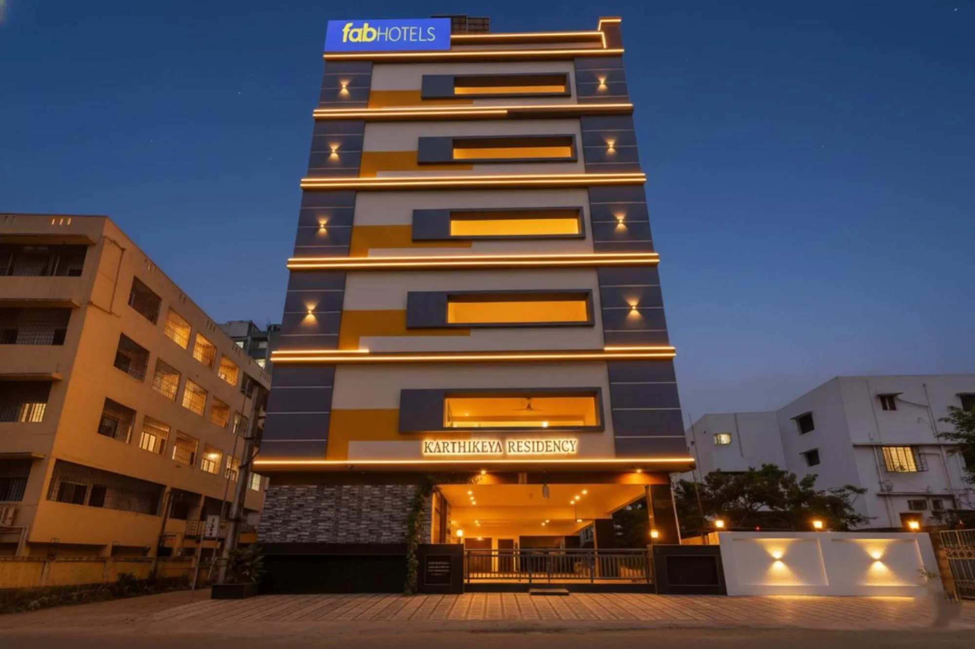 Property building in FabHotel Karthikeya Residency - 900m from Tirupati Bus Stand