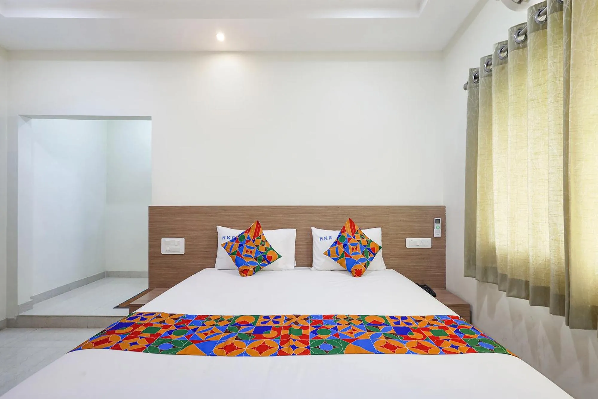 Bed in FabHotel Karthikeya Residency - 900m from Tirupati Bus Stand