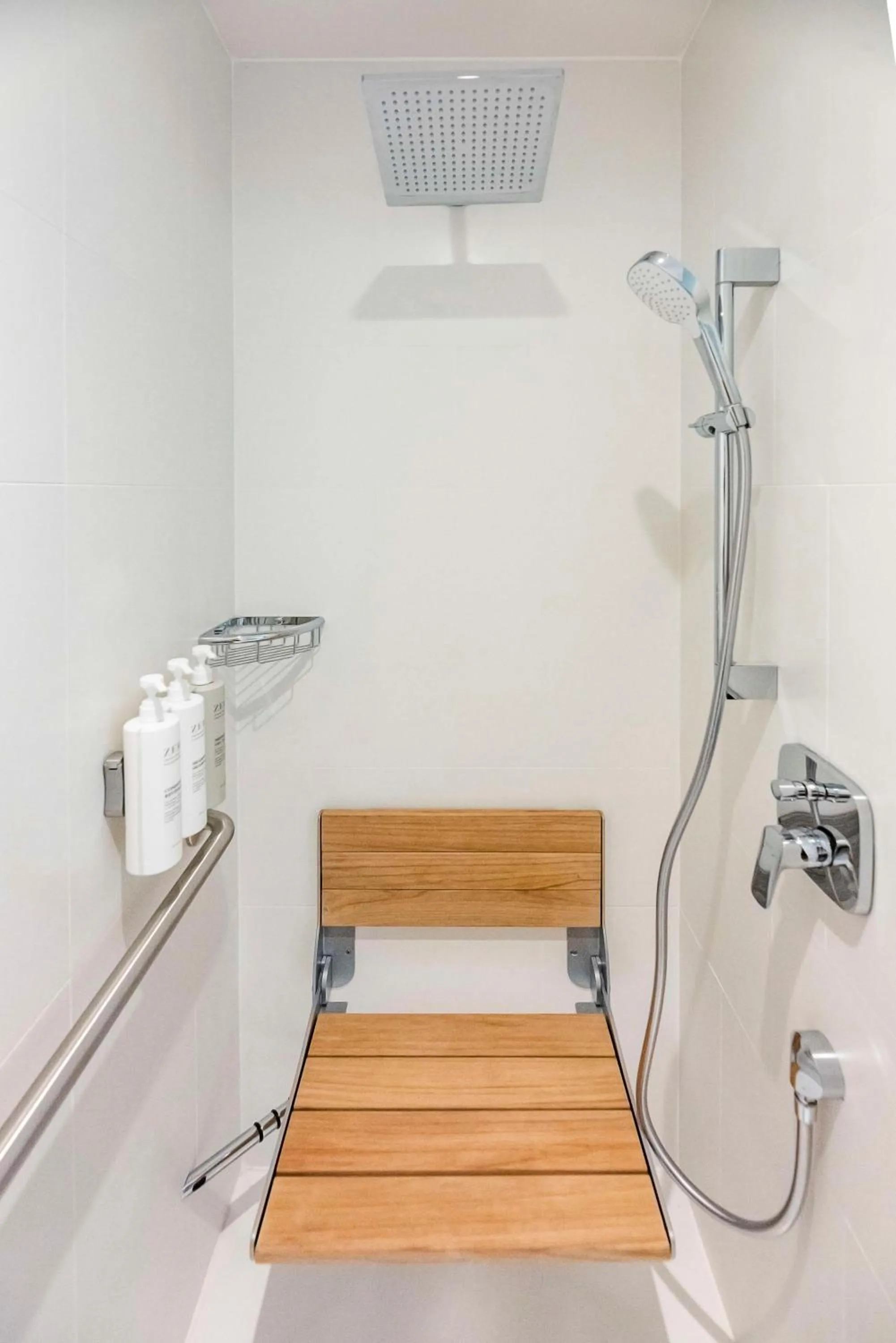 Bathroom in Embassy Suites By Hilton Aruba Beach Resort