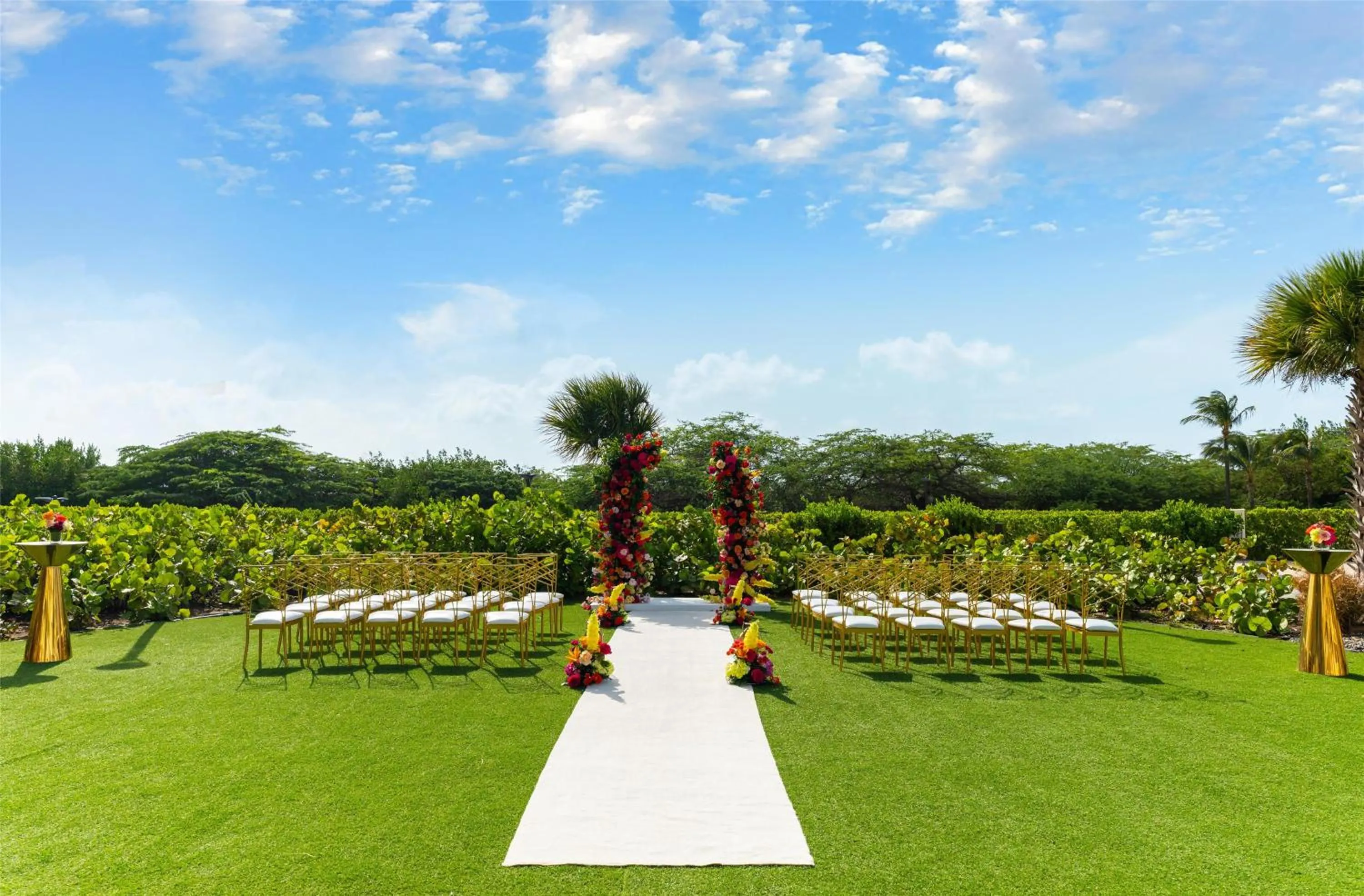 Property building in Embassy Suites By Hilton Aruba Beach Resort