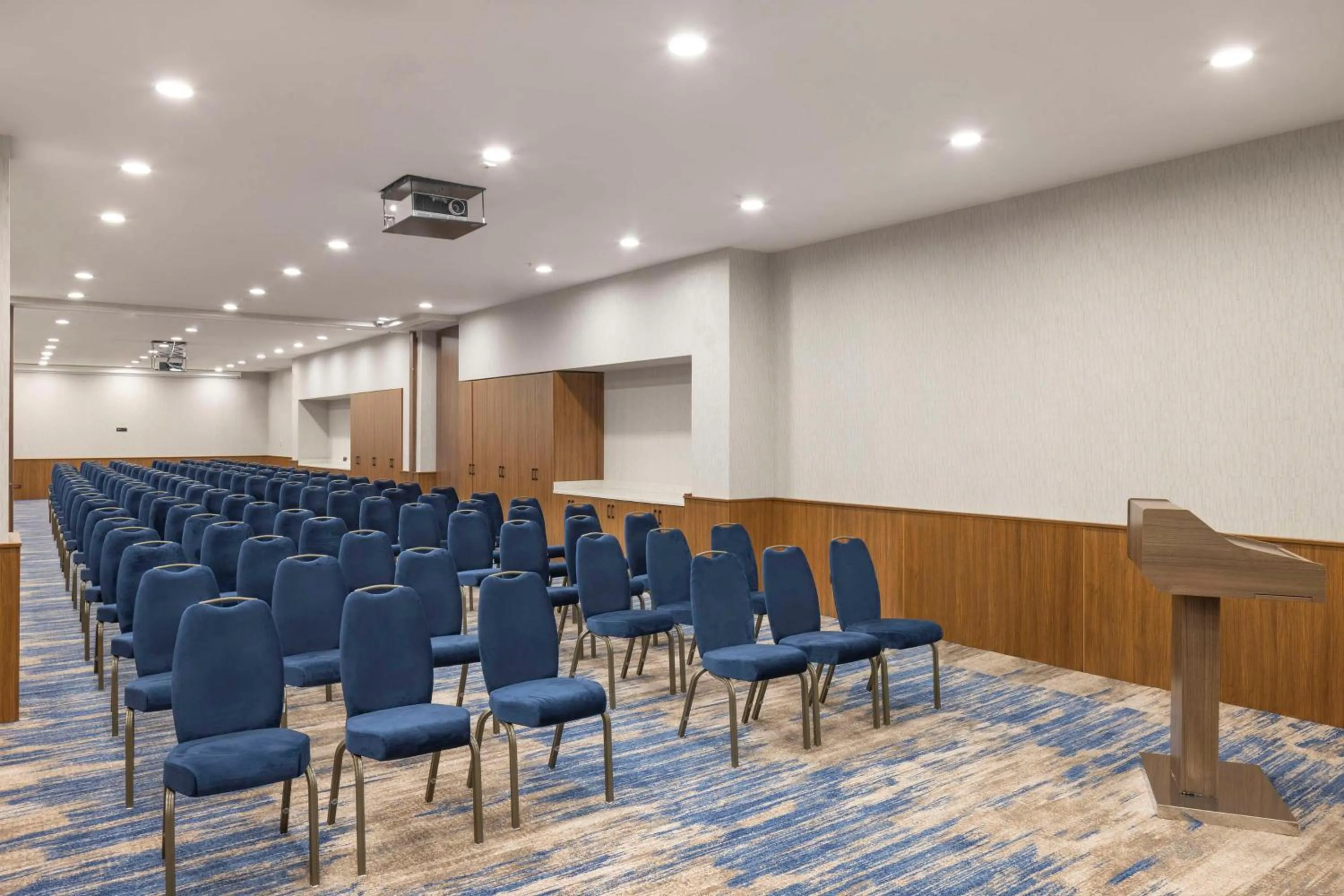 Meeting/conference room in Hampton By Hilton Istanbul Airport, Arnavutkoy