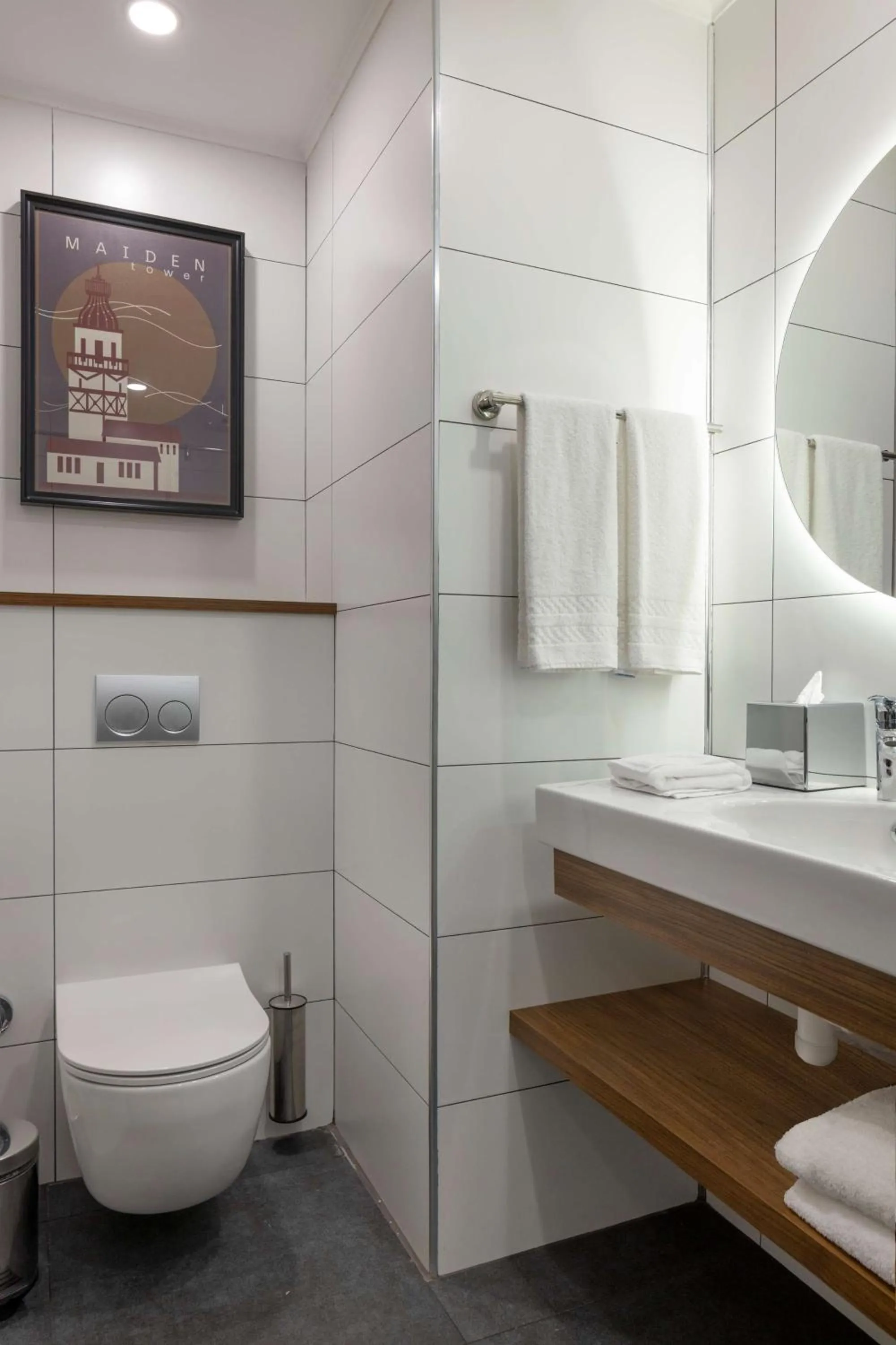 Bathroom in Hampton By Hilton Istanbul Airport, Arnavutkoy