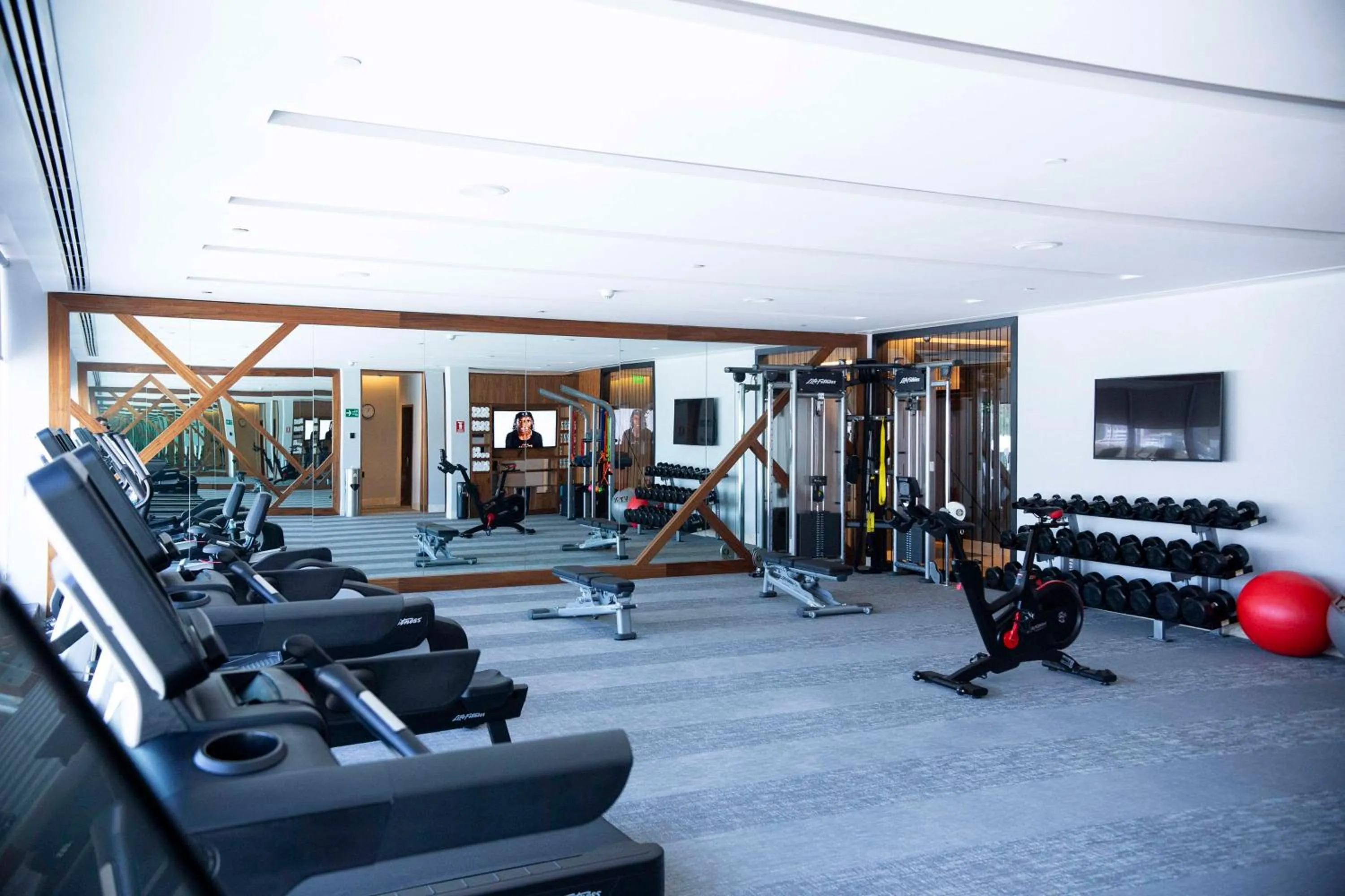 Fitness centre/facilities in Hilton Monterrey Valle