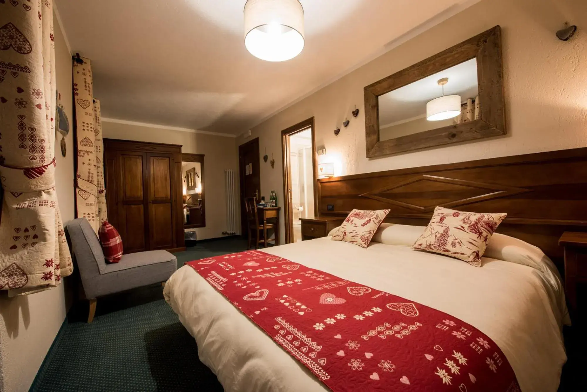 Double Room with Mountain View in Hotel Stella Del Nord Double Room with Mountain View in Hotel Stella Del Nord