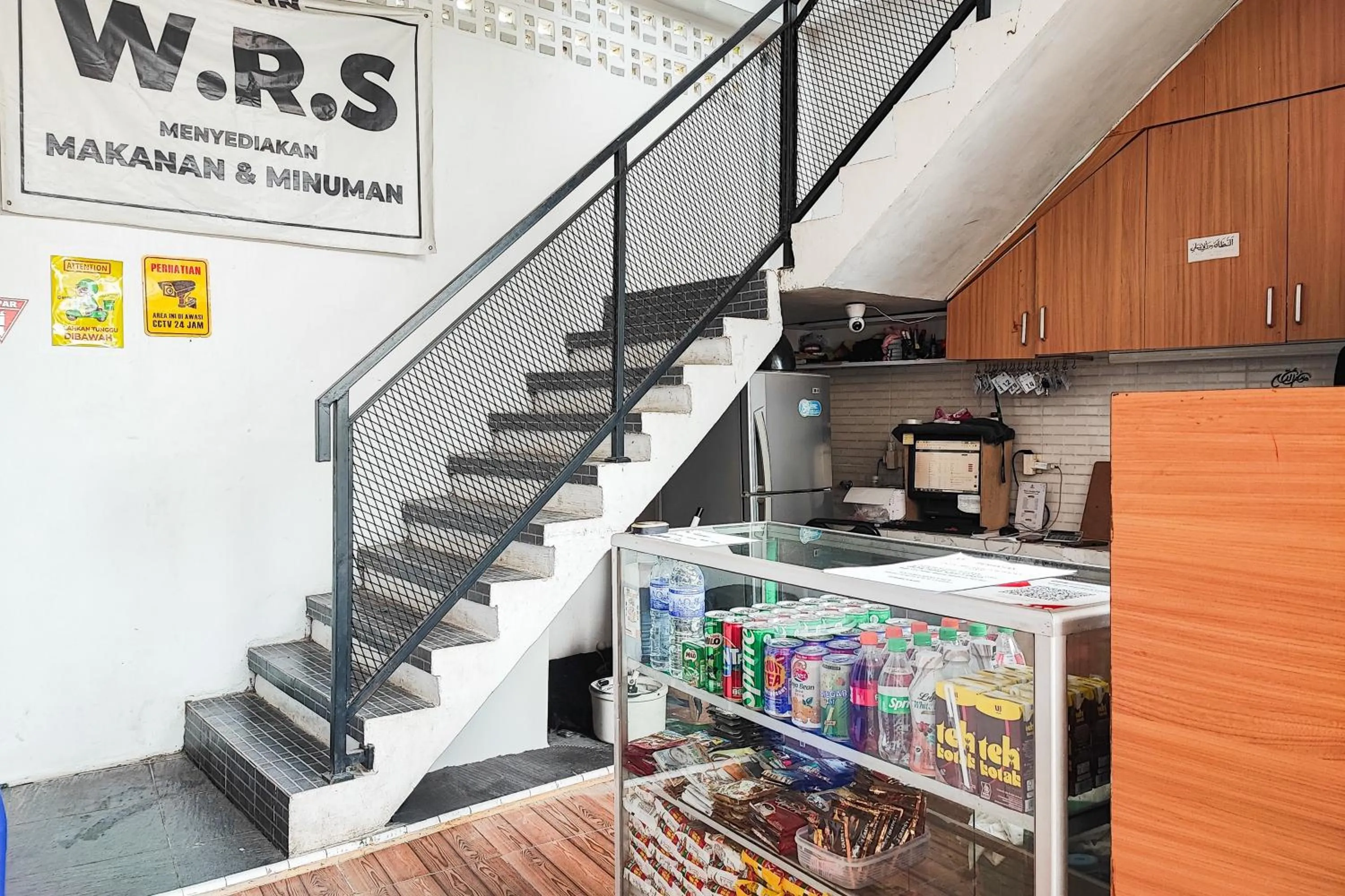 Lobby or reception in Urbanview Hotel Syariah at Waskita Residence Telanaipura