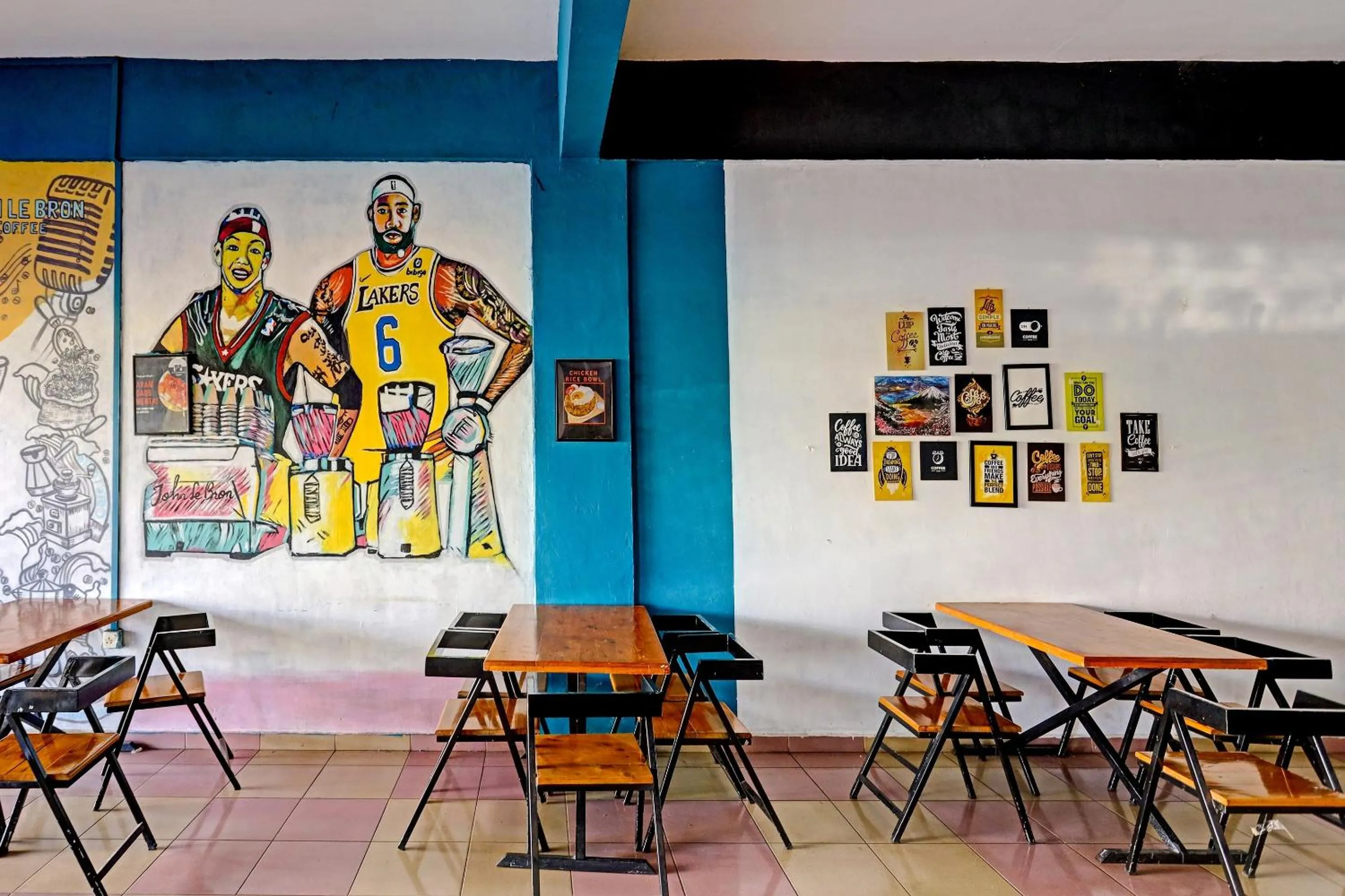 Lobby or reception in Collection O 91499 John Lebron House