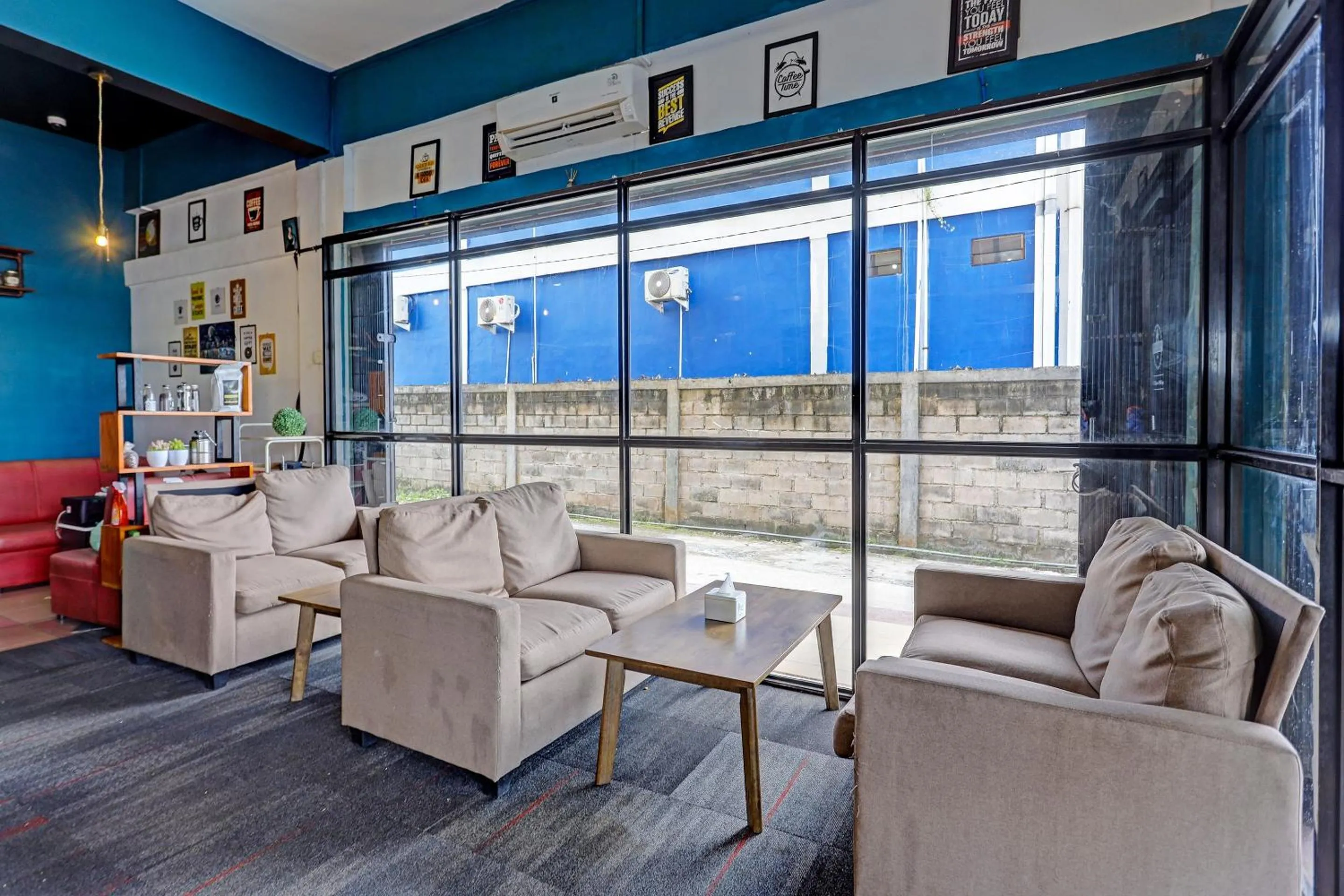 Lobby or reception in Collection O 91499 John Lebron House