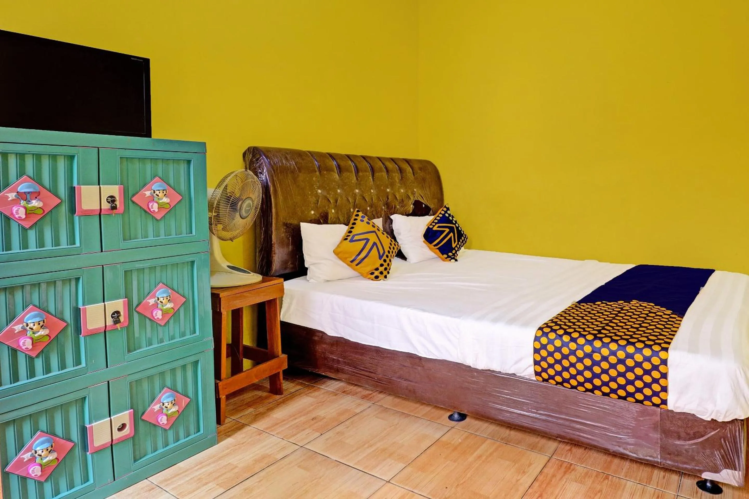 Bedroom, Bed in OYO Life 91478 Wisma Aura Syariah