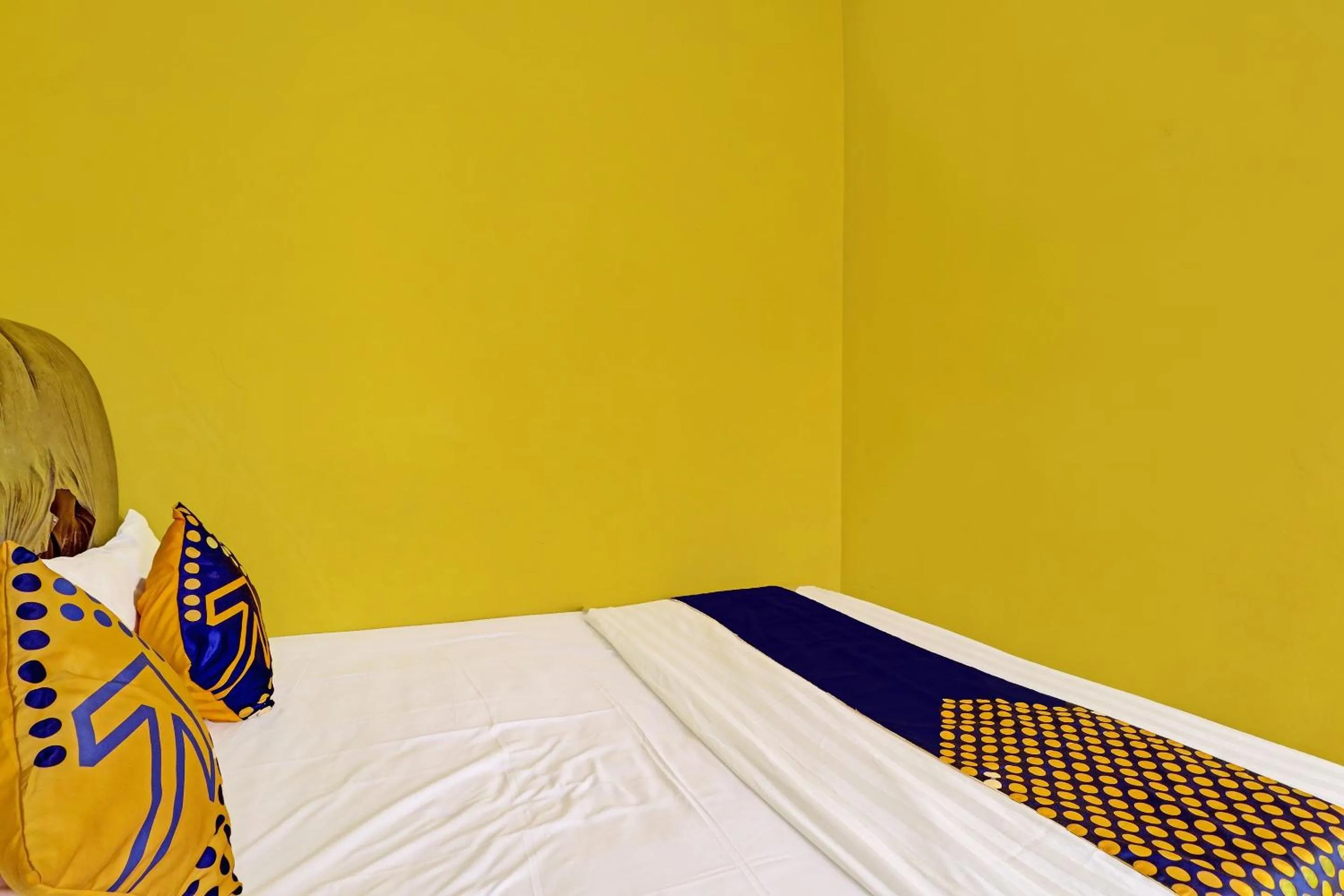 Bedroom, Bed in OYO Life 91478 Wisma Aura Syariah