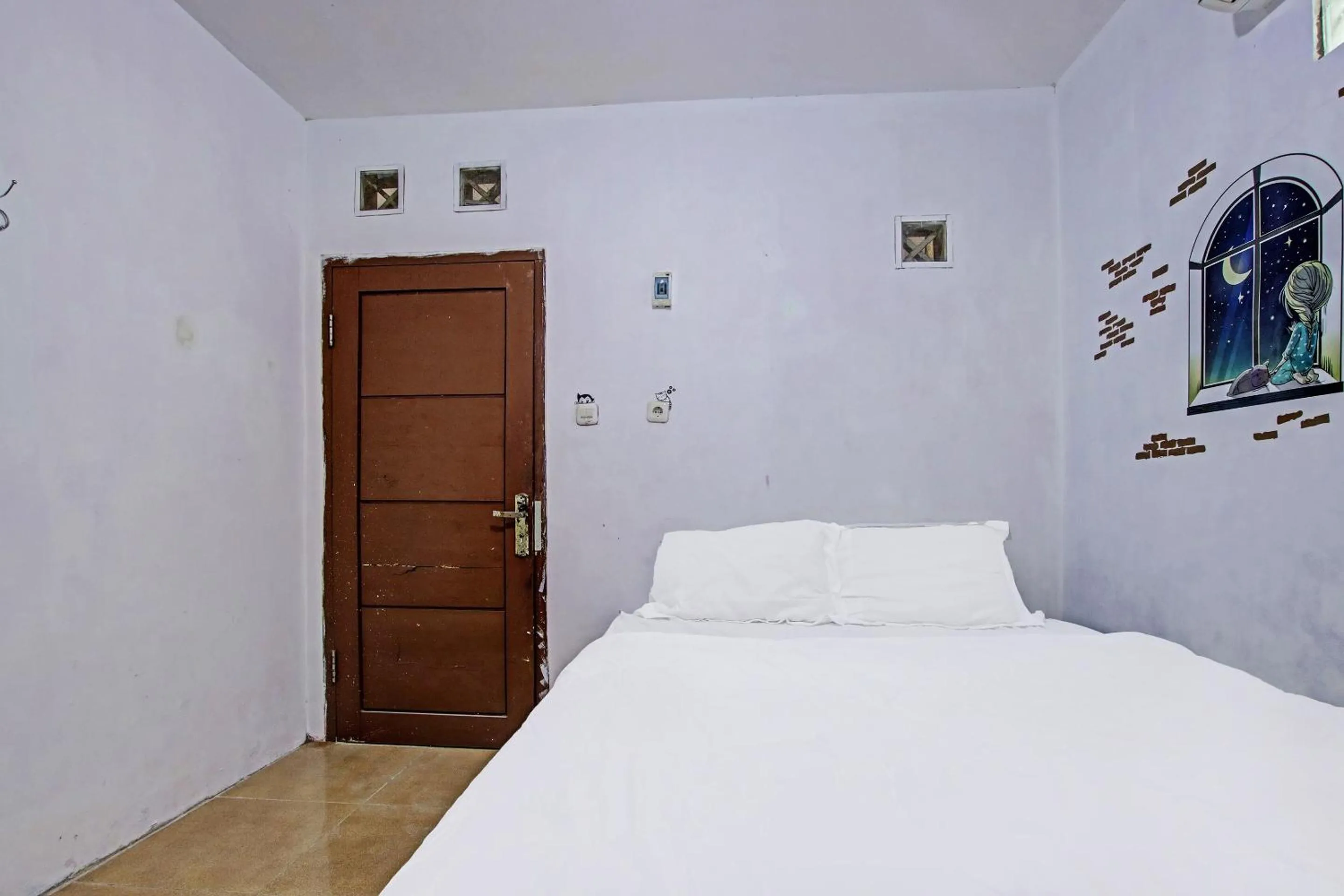 Bedroom, Bed in Hotel O Kedai Cinta Guest House