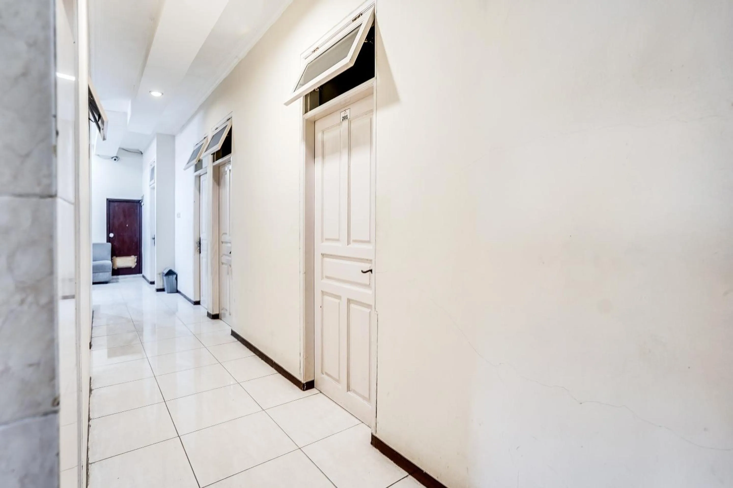 Lobby or reception in OYO Life 91511 Ampel Residence Syariah
