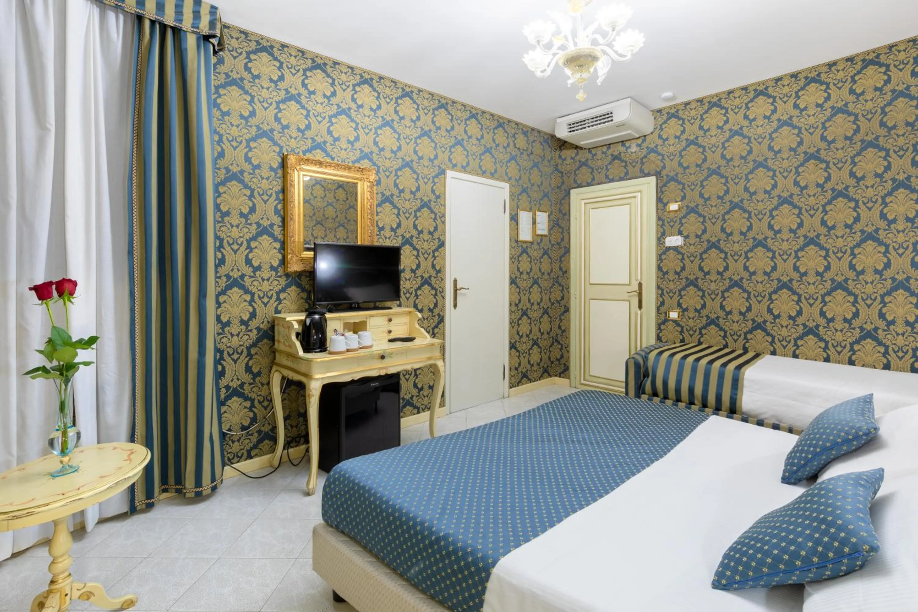 Bed in Hotel San Giorgio
