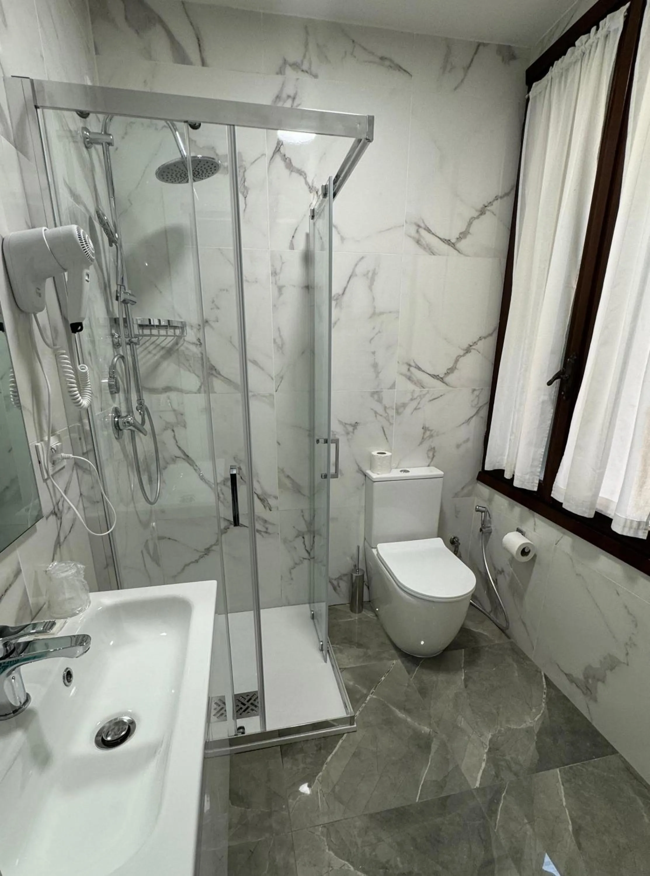 Shower in Hotel San Giorgio