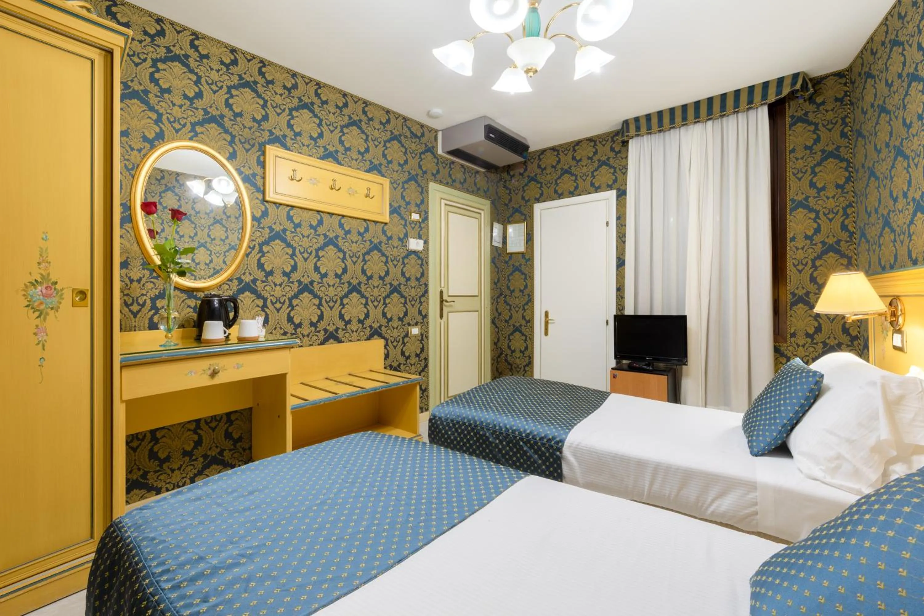 Bed in Hotel San Giorgio