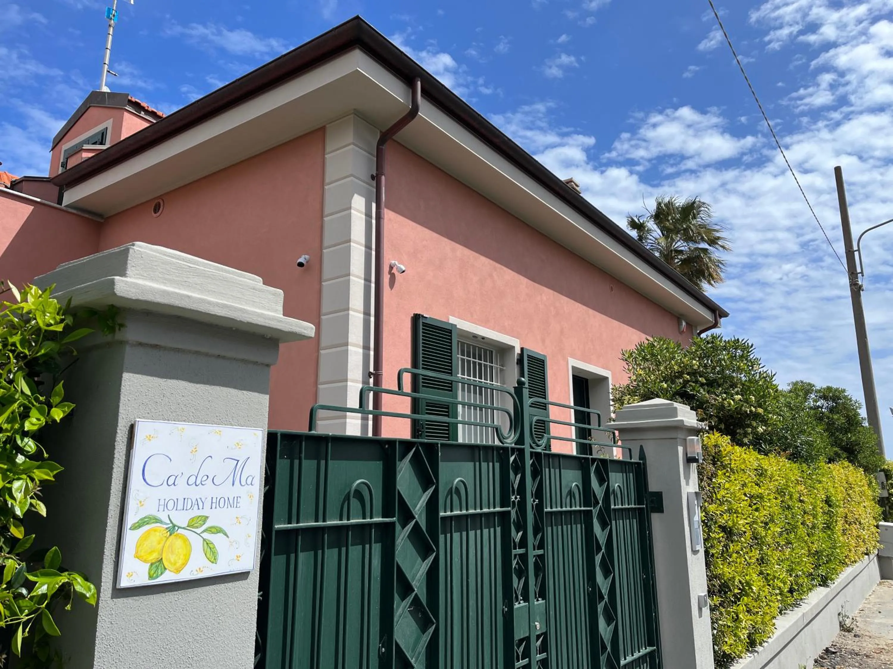 Property building in Ca' de Ma