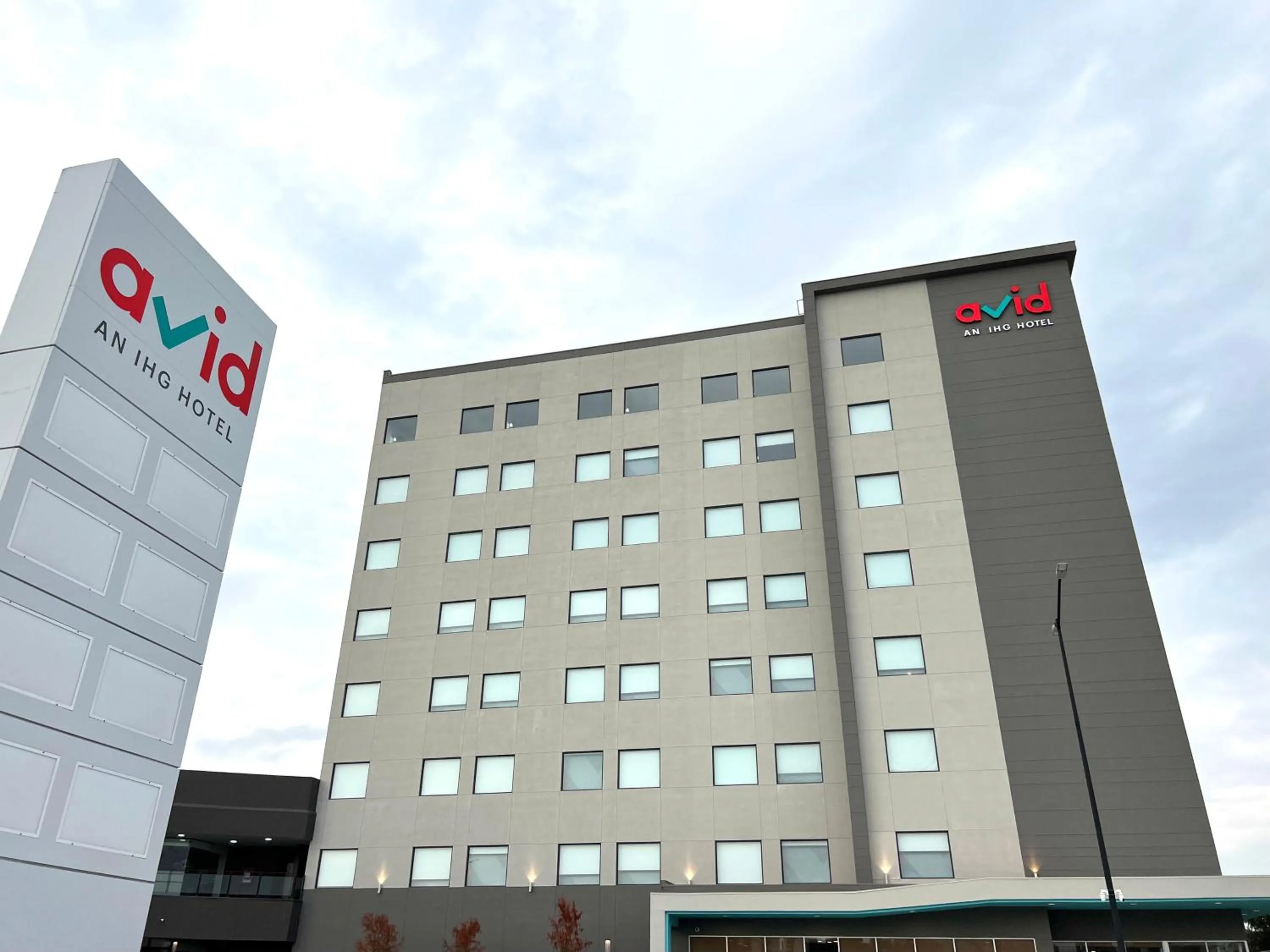 Facade/entrance in avid hotels - Guadalajara Av Vallarta Pte by IHG